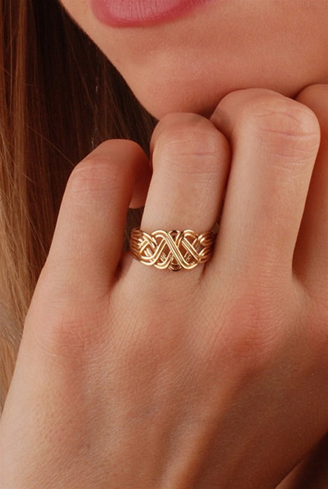 14K Yellow Gold Princess Puzzle Ring - 8 Interlocking Bands for Women | Elegant Jewelry Gift for Anniversaries, Birthdays & Special Occasions