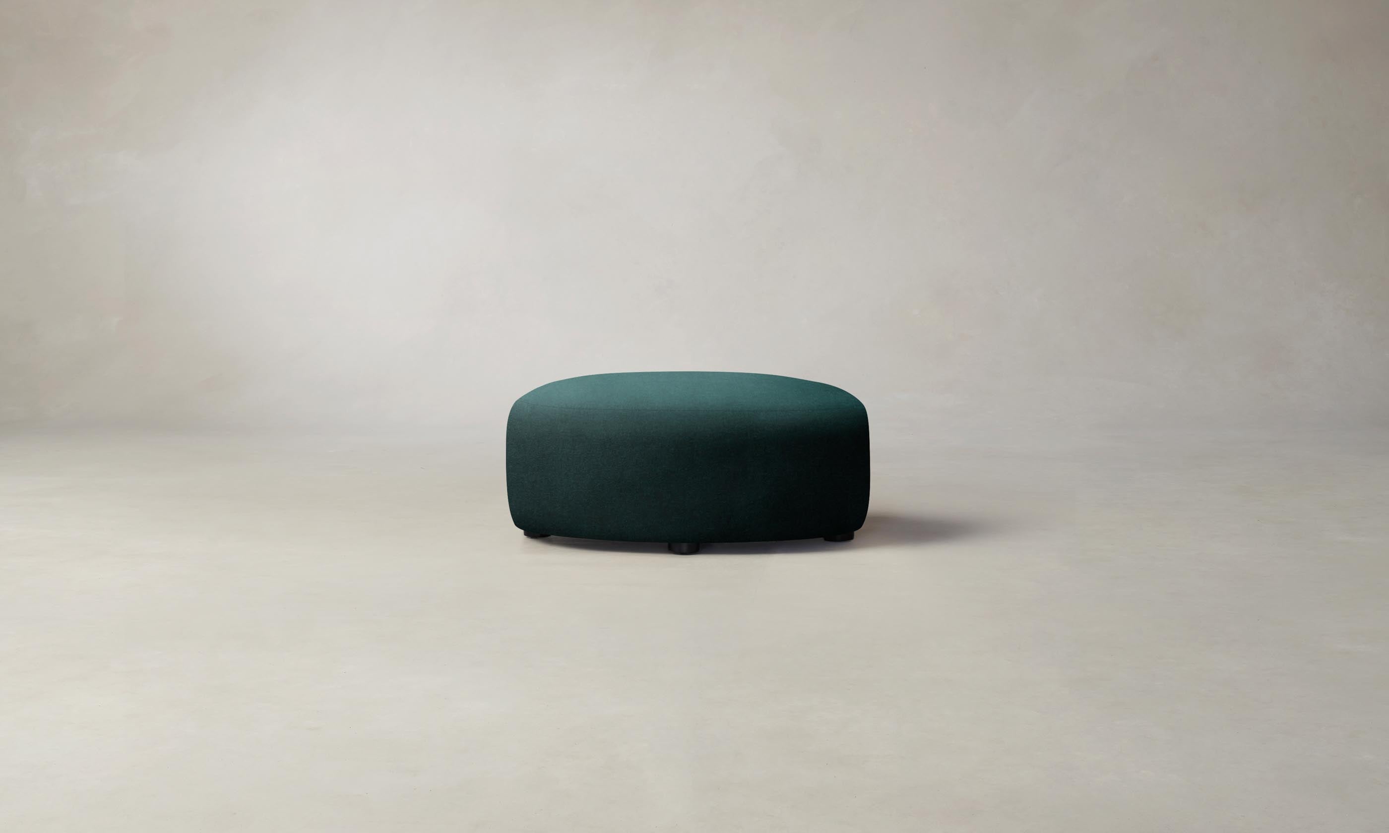 Luxury Emerald Green Velvet Chelsea Ottoman - Stylish Footrest & Extra Seating for Living Room, Bedroom, or Office