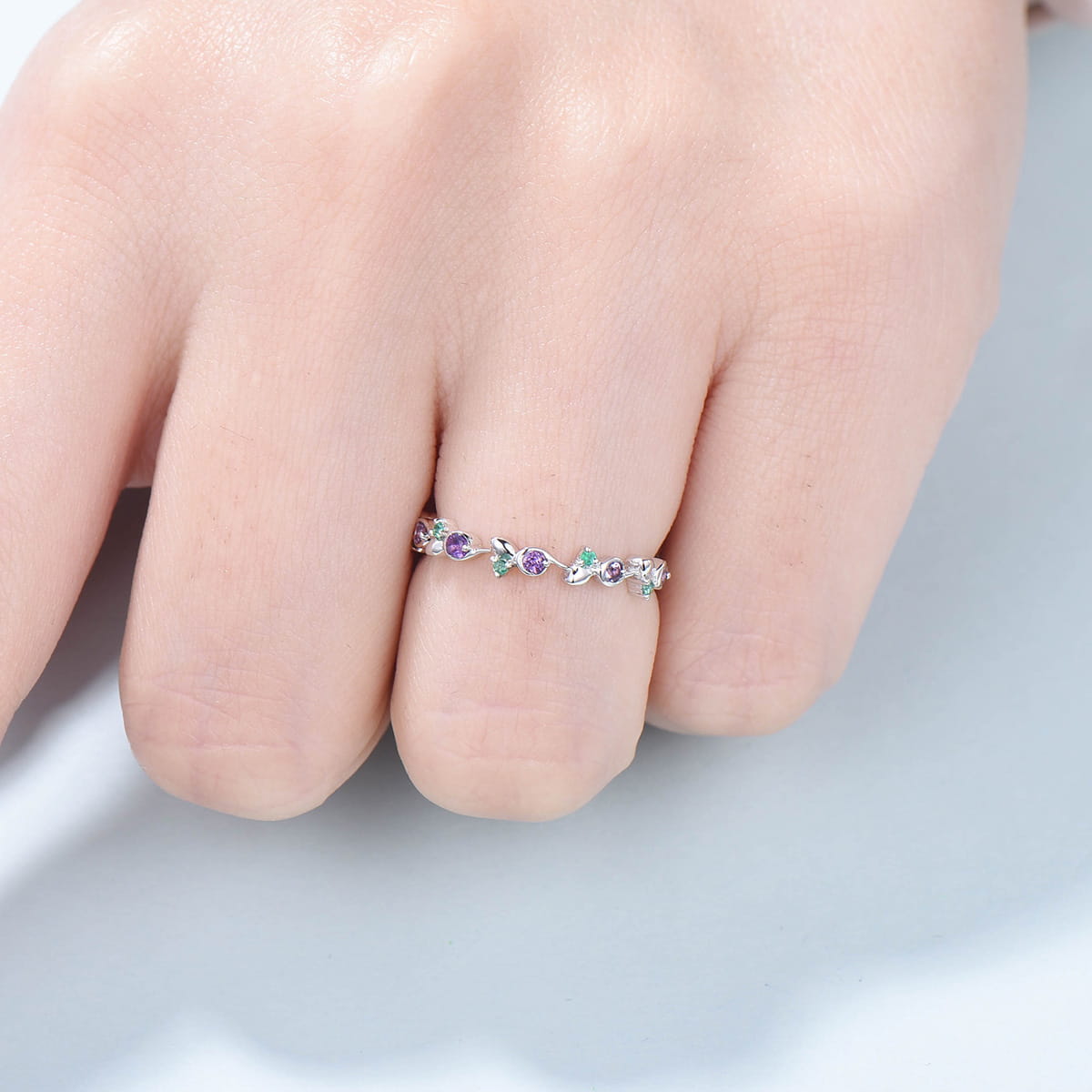 Vintage Emerald & Amethyst Stacking Ring for Women - Rose Gold Art Deco Wedding Band, Anniversary Gift - Perfect for Bridal Jewelry, Stackable Rings & Special Occasions