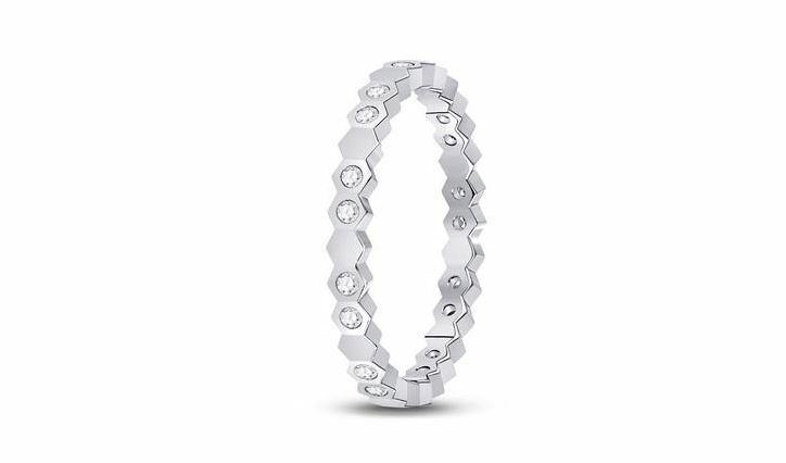 14K White Gold Diamond Jagged Edge Women's Band Ring - 1/5 CTTW - Elegant Stackable Ring for Wedding, Anniversary & Everyday Wear