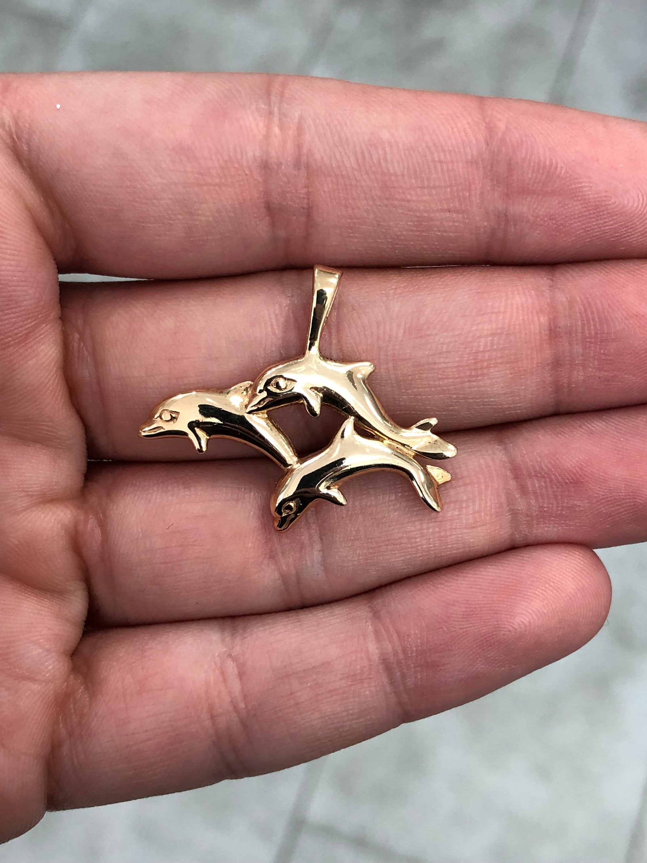 14K Yellow Gold Dolphin Pendant Necklace - Elegant Nautical Jewelry Gift for Women - Perfect for Beach Vacations, Ocean Lovers & Special Occasions