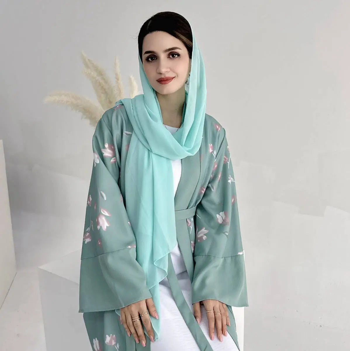 Elegant Muslim Women's Printed Open Abaya Dress - Modest Islamic Fashion for Prayer & Daily Wear
