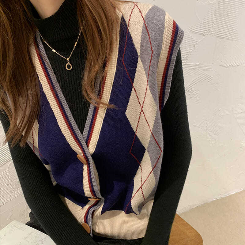 Argyle Women's Cardigan Sweater - V-Neck Knit Button-Up Sweater for Women | Fall & Winter Fashion | Casual Office Wear, Date Night Outfit & Cozy Home Lounge
