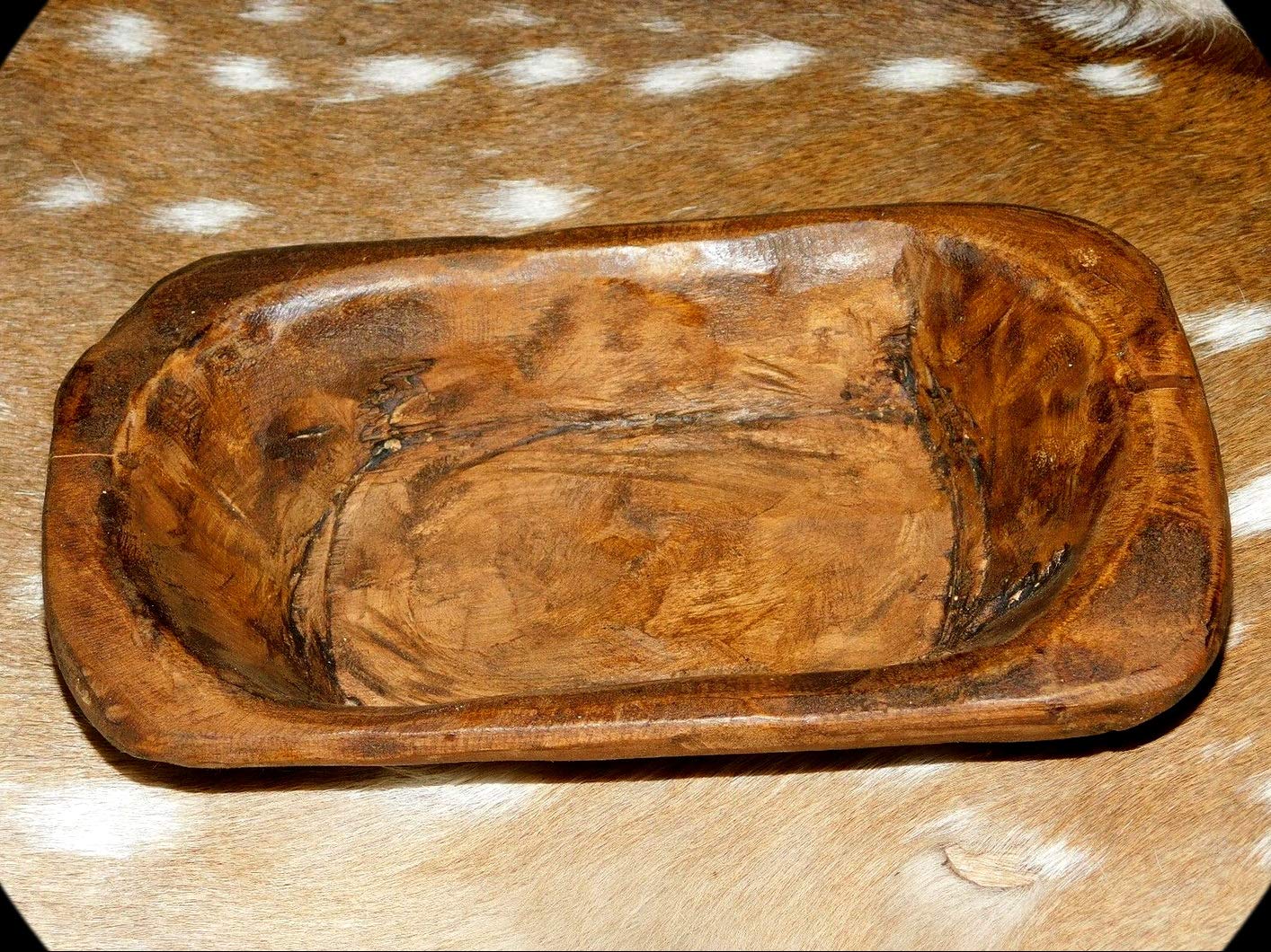 Handcrafted Wooden Dough Bowl | Rustic Wooden Trencher Tray | 9.75 Inch Primitive Home Decor for Farmhouse & Country Style Kitchens | Perfect for Bread Serving, Fruit Display, and Table Centerpiece Decorations
