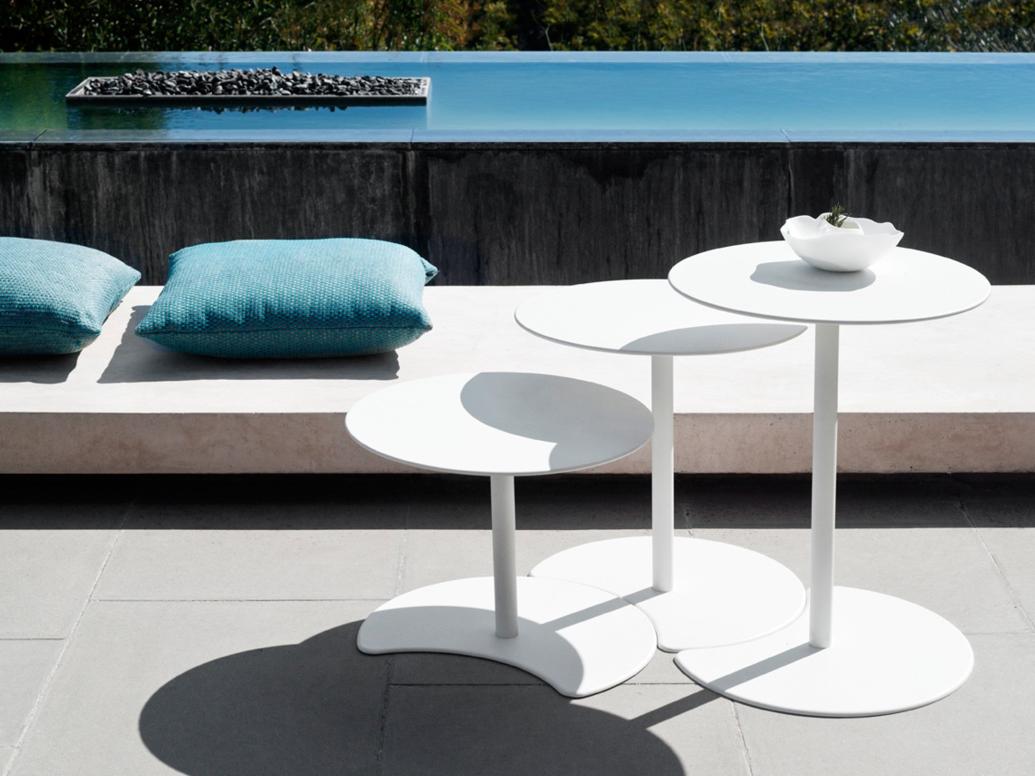 Drops Table - Modern and Stylish Dining Table for Home & Office | Perfect for Small Spaces, Apartments, and Dining Rooms
