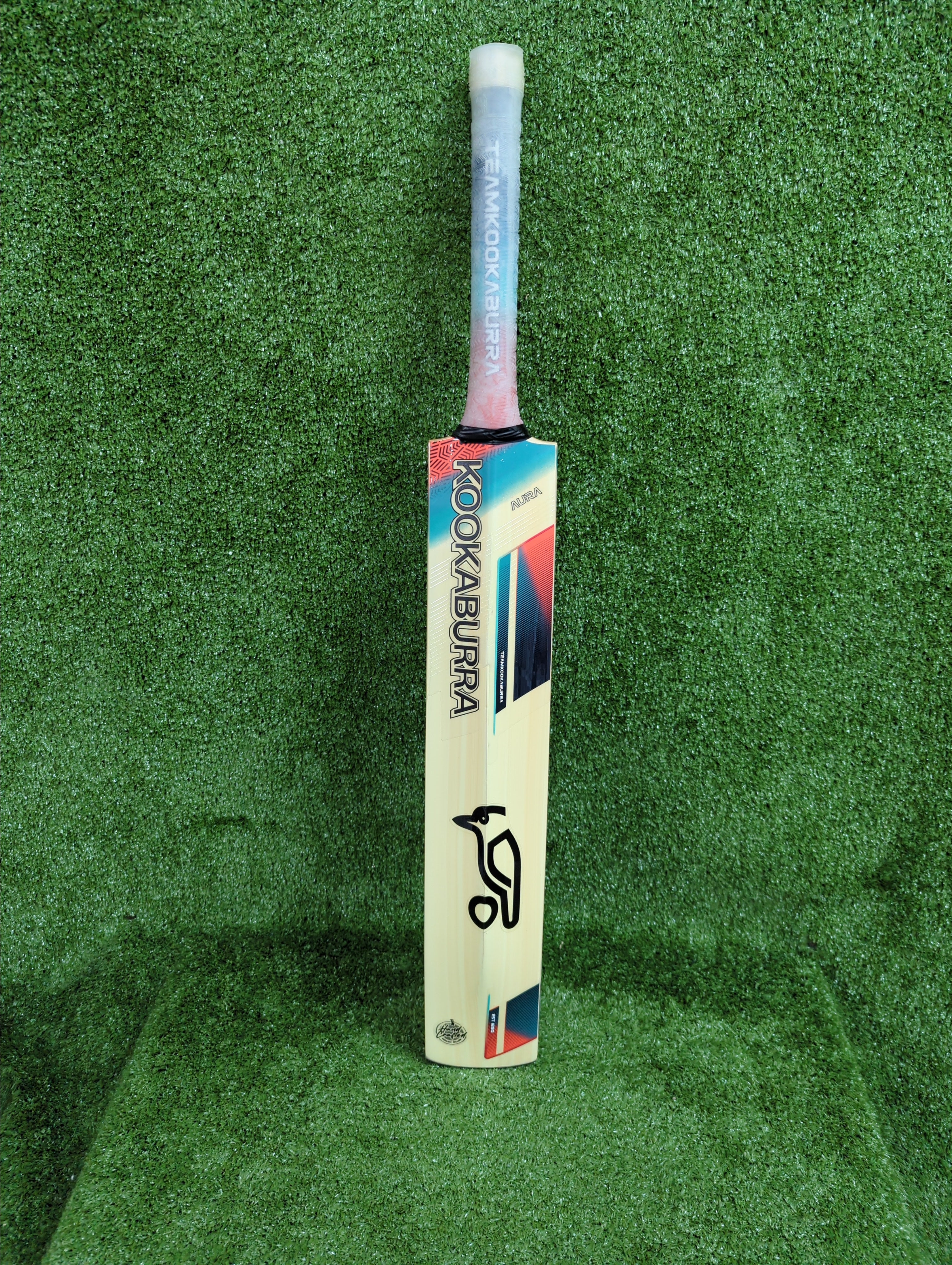 Kookaburra Aura 6.5 Harrow English Willow Cricket Bat - Premium Cricket Equipment for Professional Players | Perfect for Matches, Training & Club Play