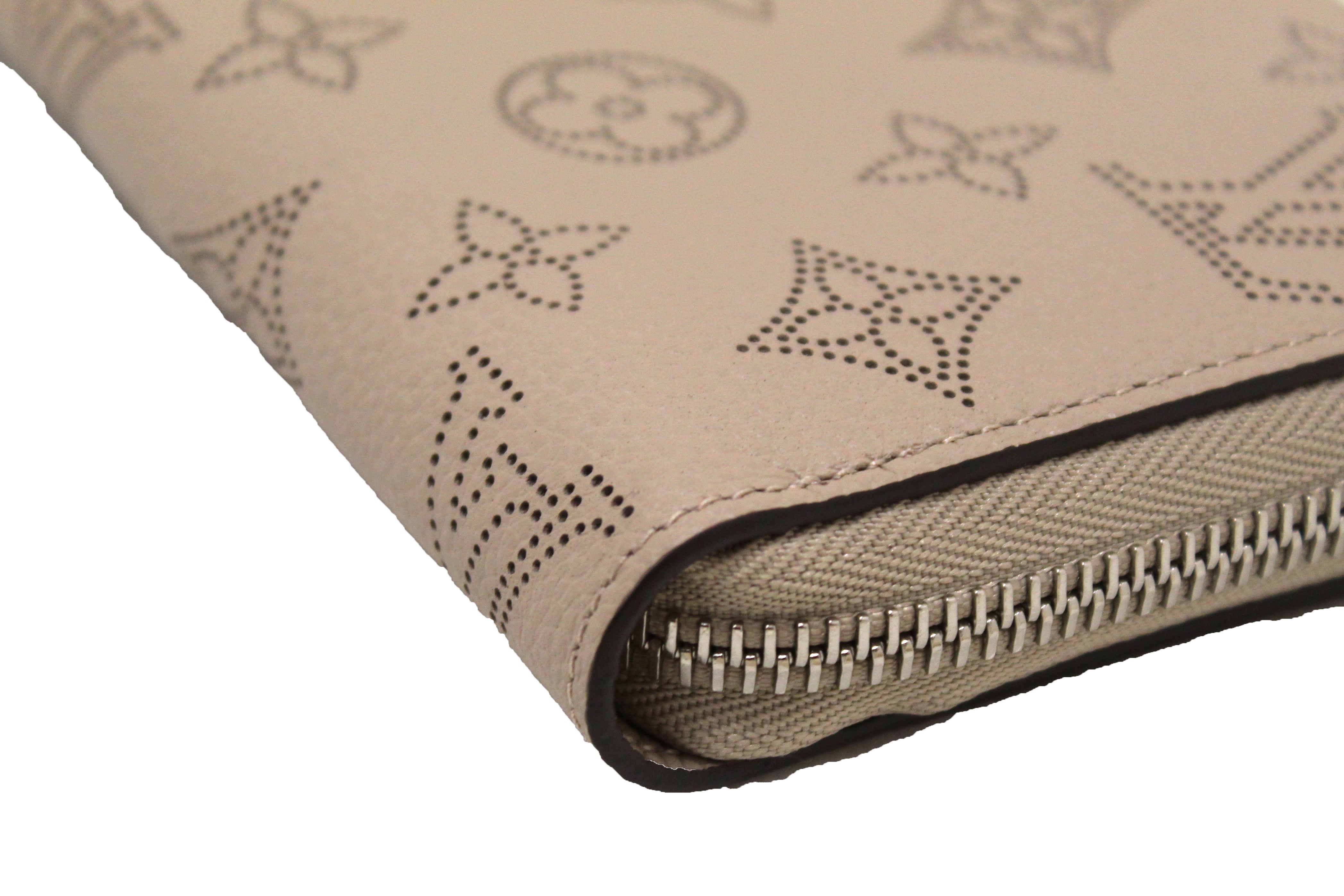 Authentic Louis Vuitton Galet Mahina Leather Zippy Wallet for Women | Luxury Designer Zip Around Wallet | Perfect for Everyday Use, Travel & Gift Giving