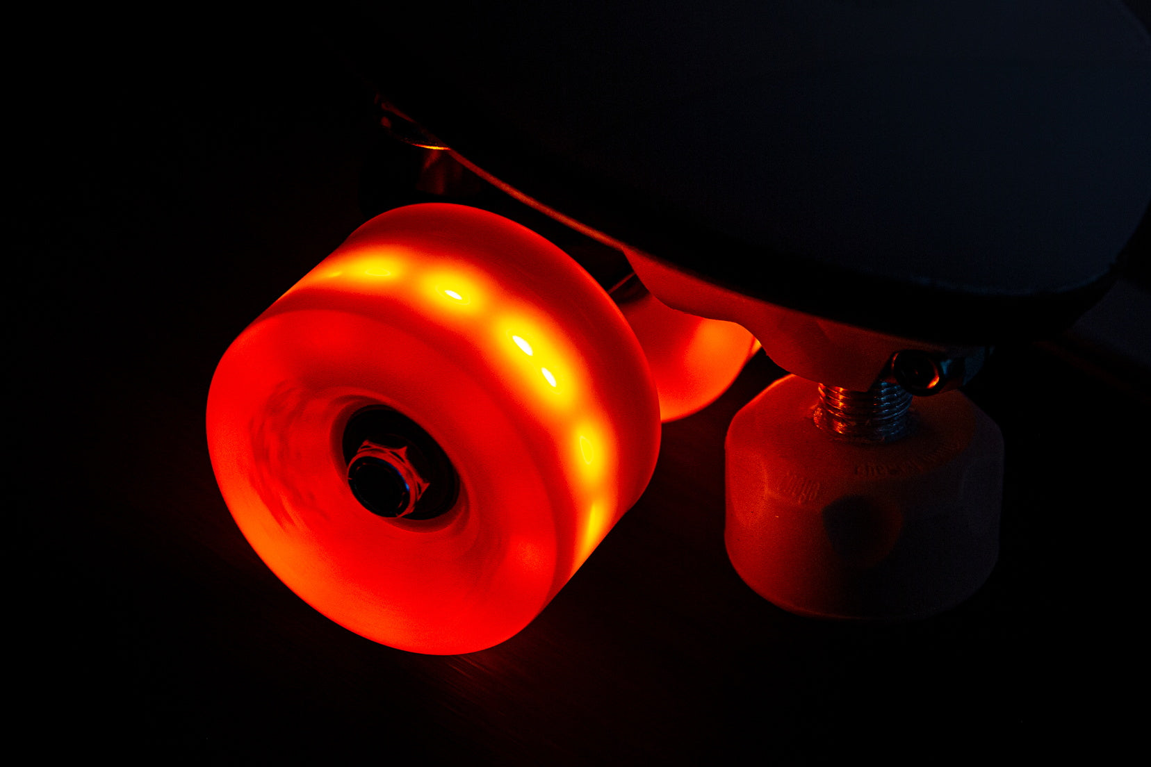 Chaya Neons LED Outdoor Wheels 65mm 78a 4 Pack - Glow in The Dark Skateboard Wheels for Night Skating, Longboard & Roller Skates - Perfect for Outdoor Cruising, Street Skating & Nighttime Safety