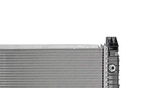 High-Performance Car Radiator - Aluminum Alloy Cooling System for Trucks & SUVs - Perfect for Off-Roading & Heavy-Duty Use