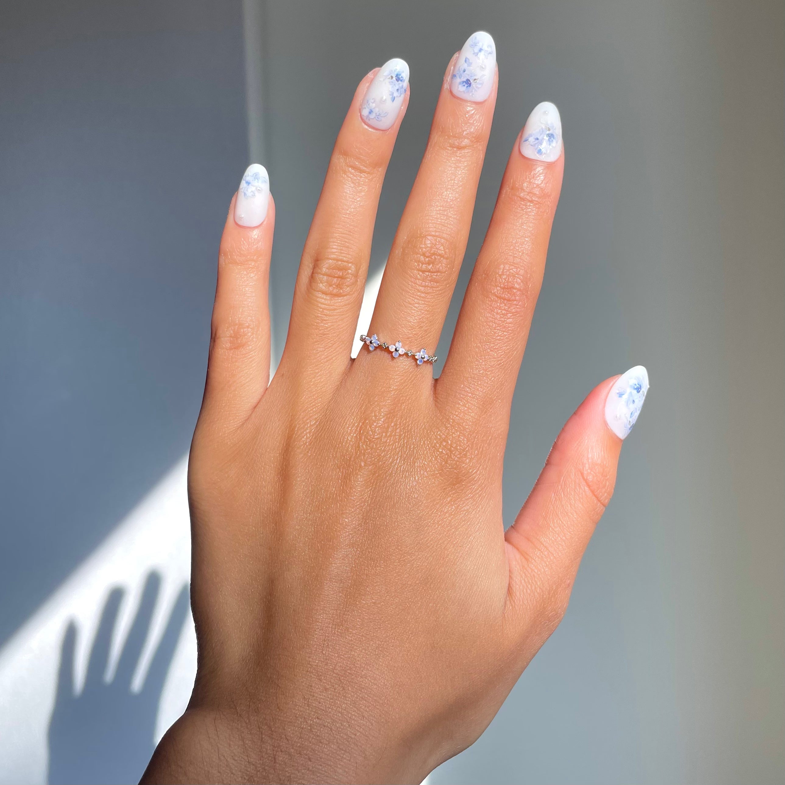Lilac Love Ring - Elegant Sterling Silver Ring for Women, Romantic Gift for Her - Perfect for Valentine's Day, Anniversary & Special Occasions