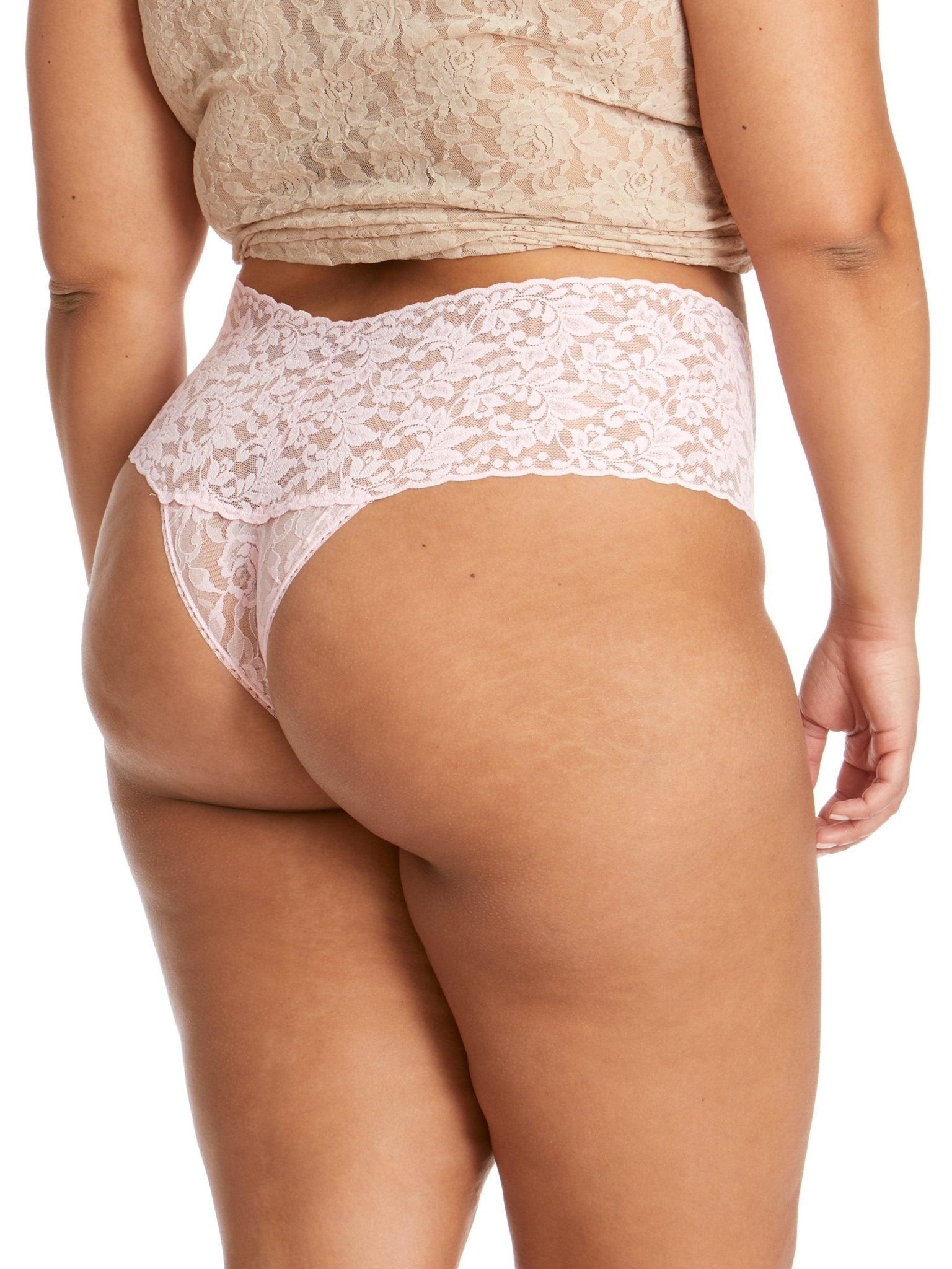 Plus Size Retro Lace Thong Panties - Comfortable High Waist Underwear for Women | Perfect for Everyday Wear & Special Occasions