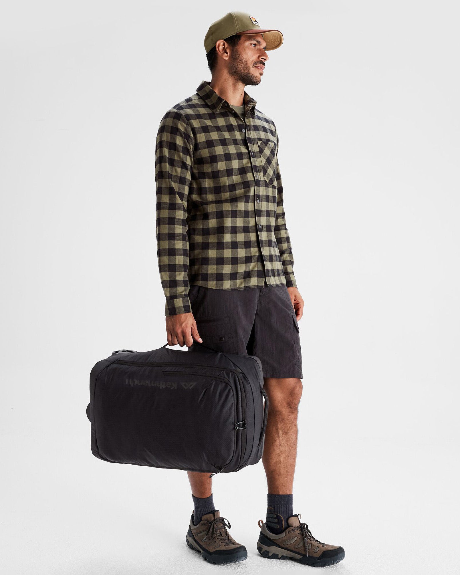 Feather Flight Carry On Luggage - Black Stingray Pattern Lightweight Suitcase for Travel & Business Trips