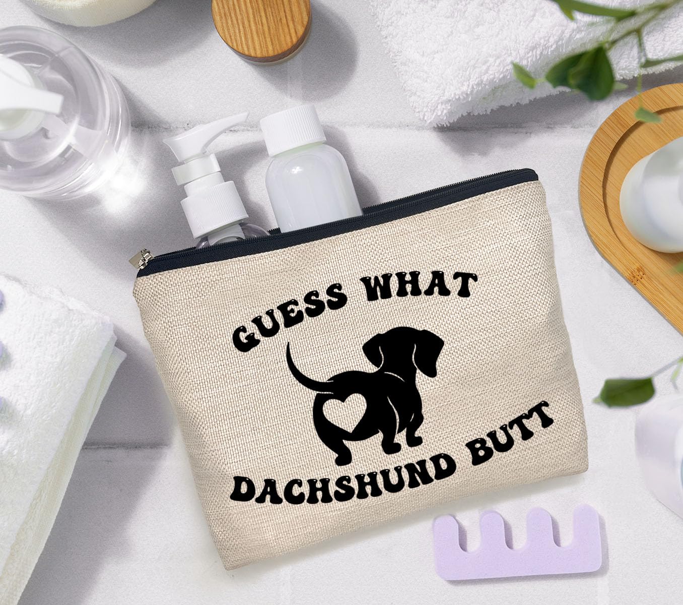 **IWXYI Dachshund Makeup Bag for Women - Waterproof Travel Cosmetic Pouch, Cute Dachshund Design Toiletry Bag for Makeup Brushes & Essentials - Perfect Gift for Her, Ideal for Travel, Gym & Daily Use**