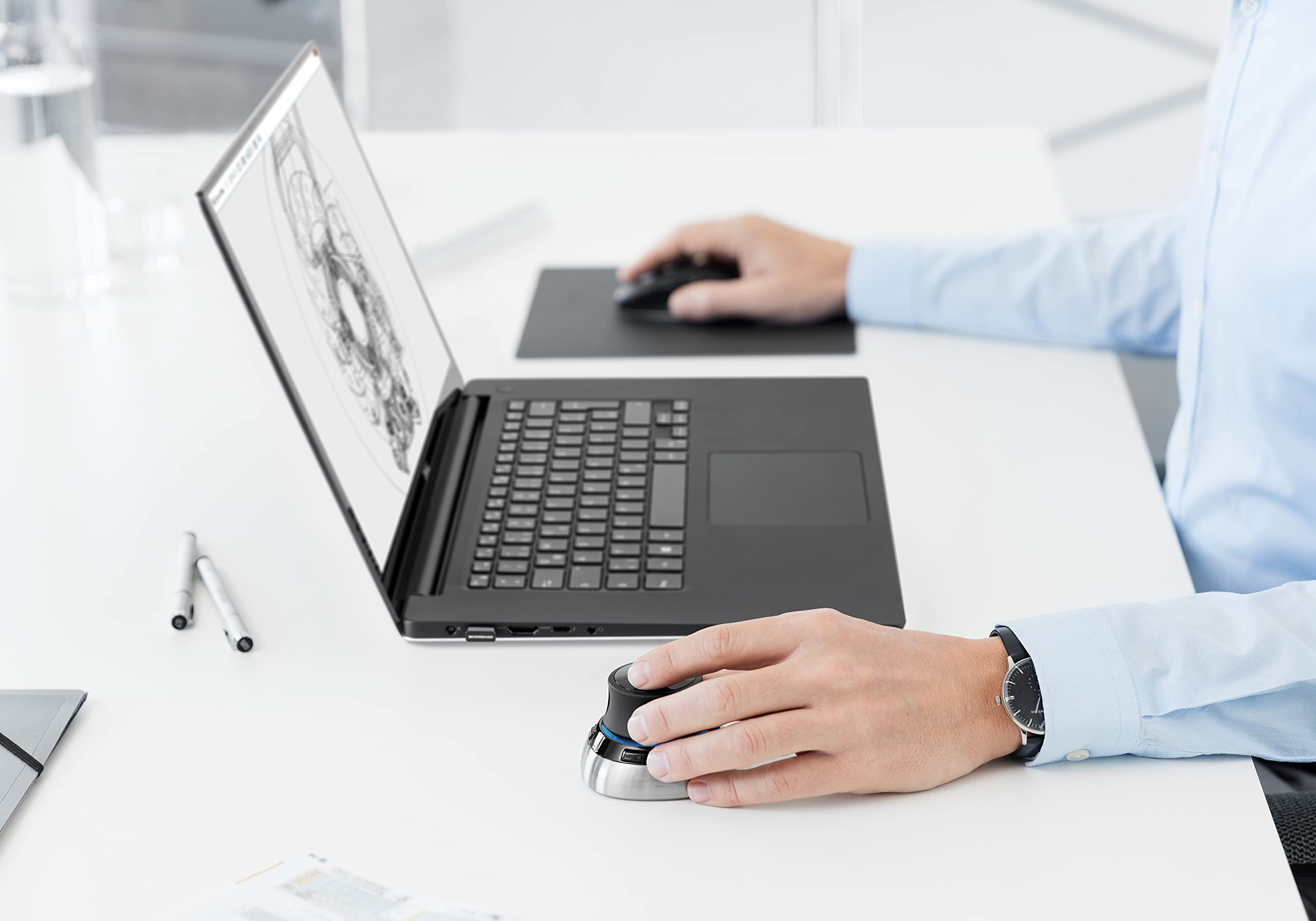 3Dconnexion SpaceMouse Wireless - Ergonomic 3D Mouse for CAD, 3D Modeling & Design | Precision Control for Professionals | Perfect for Architects, Engineers & Graphic Designers