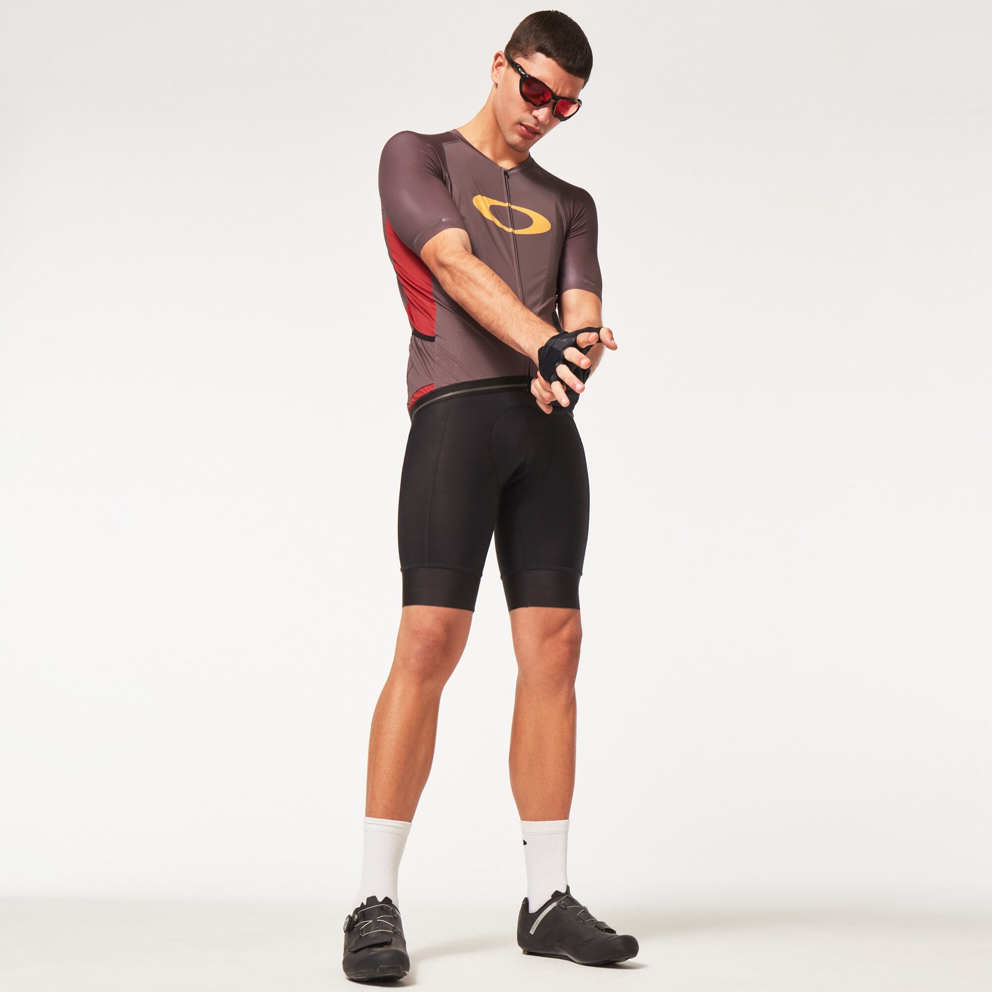 Oakley Icon Jersey 2.0 Cycling Shirt - Forged Iron (FOA400596 24J) - Breathable Performance Jersey for Road & Mountain Biking