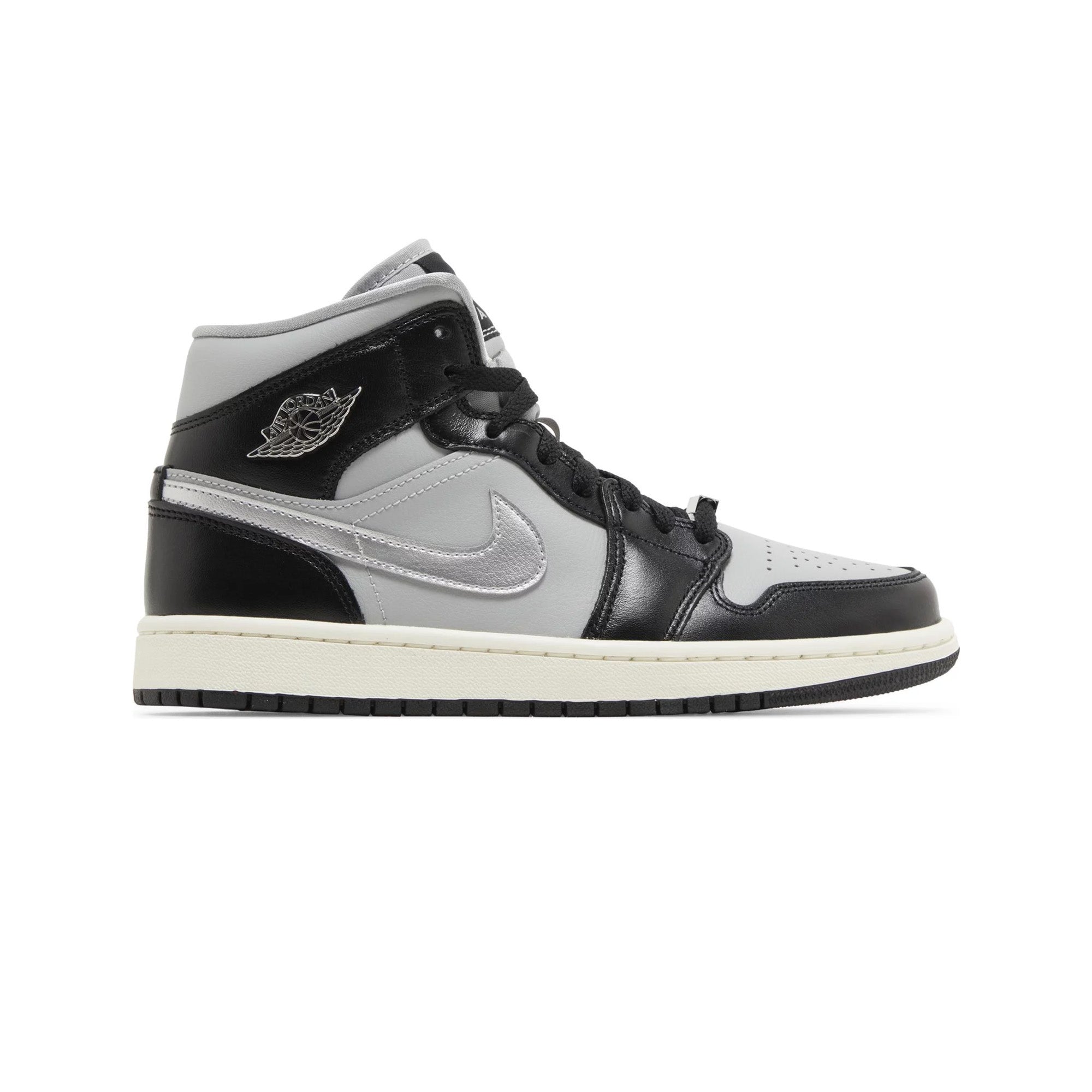Air Jordan 1 Mid SE 'Black Metallic Silver' Women's Basketball Shoes 2023 - Stylish Sneakers for Casual Wear, Street Fashion & Gym Workouts