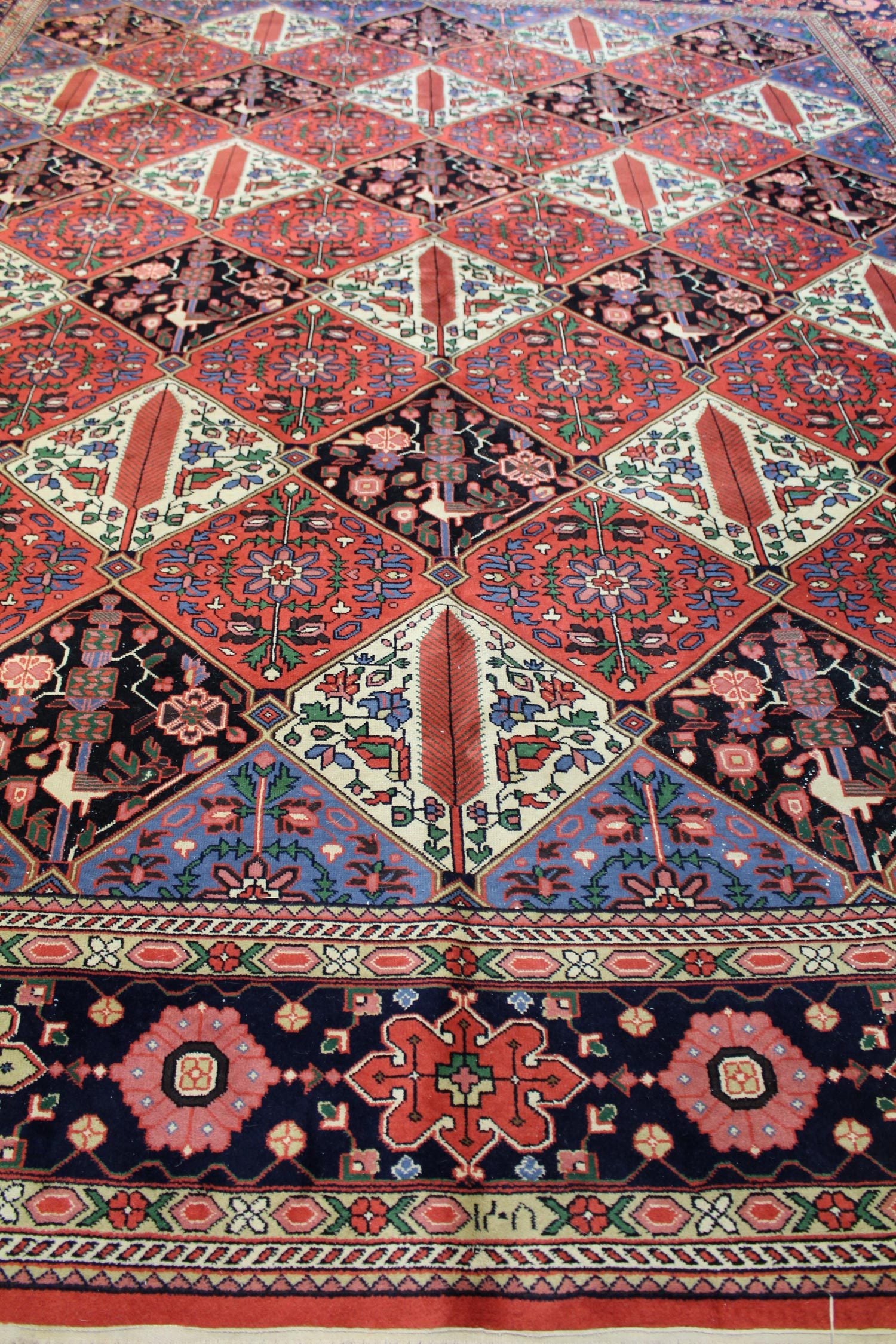 Authentic Bakhtiari Handwoven Tribal Rug - Premium Persian Wool Carpet for Living Room, Bedroom & Home Decor | Durable & Stylish Floor Covering
