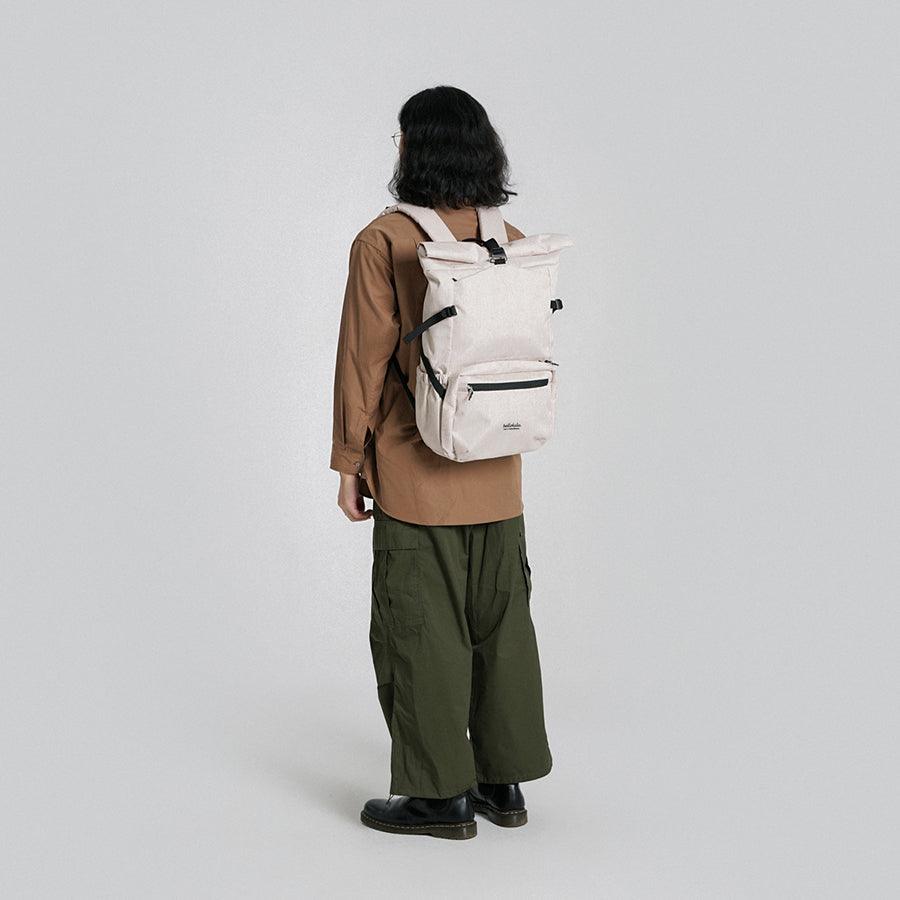 HELLOLULU Holger DSLR Camera Backpack - Waterproof Milk White Photography Bag for Travel & Outdoor Shooting - Perfect for Nikon, Canon, Sony DSLR Cameras and Lenses