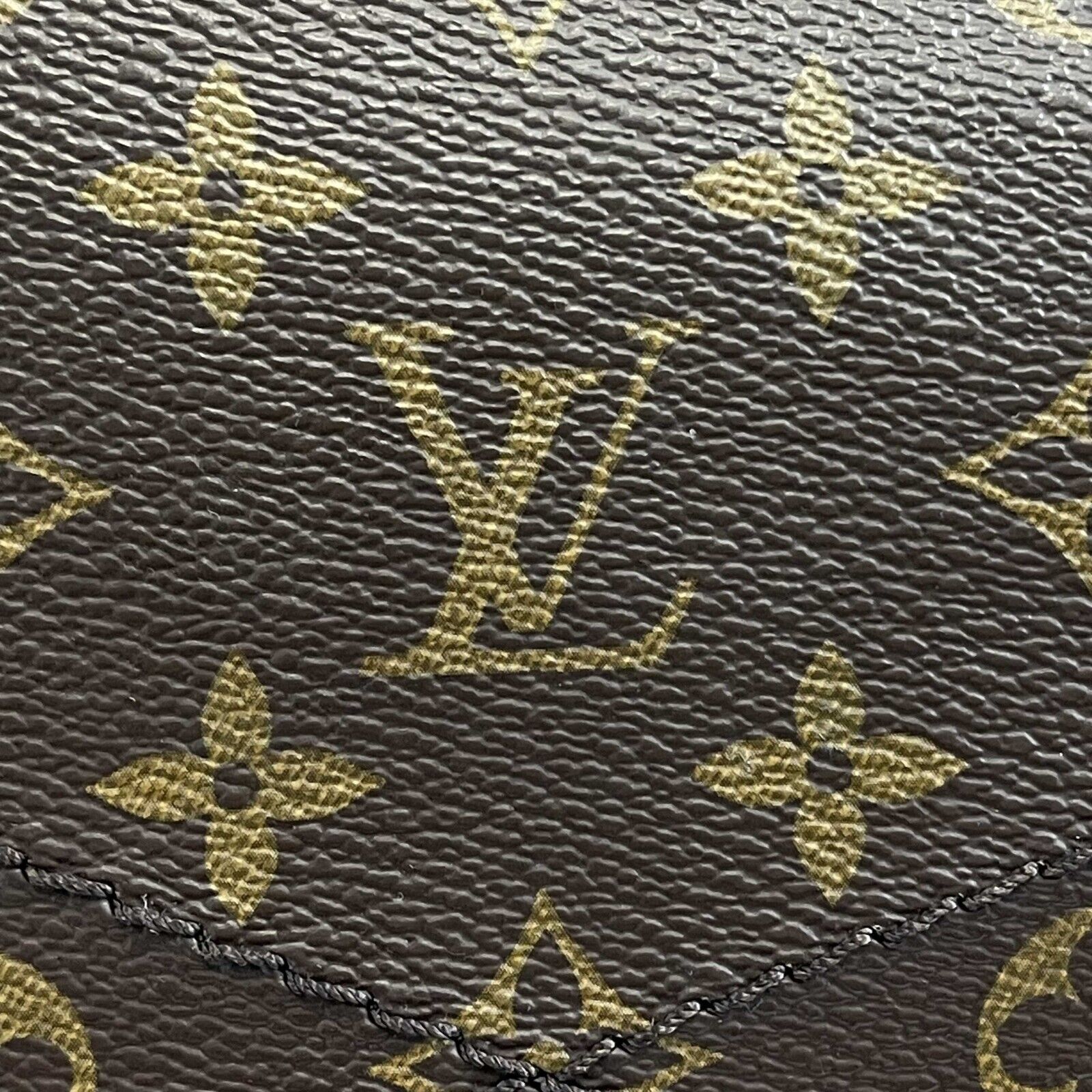 Louis Vuitton Artsy MM Handbag - Authentic Designer Tote Bag for Women | Luxury Leather Shoulder Purse | Perfect for Work, Travel & Everyday Use