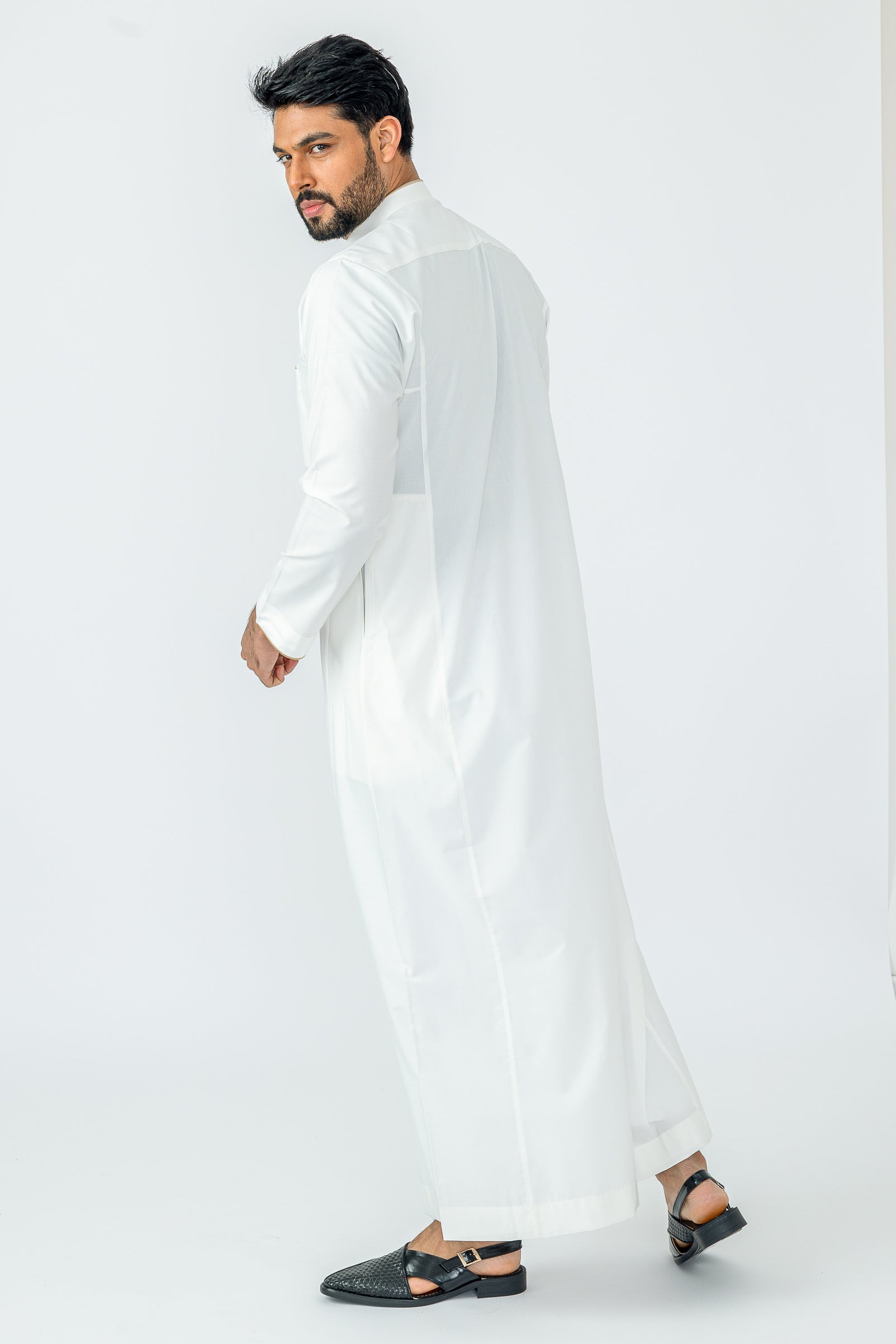 Al Huruf Jubba - Traditional Arabic Thobe for Men - Perfect for Eid, Weddings & Special Occasions