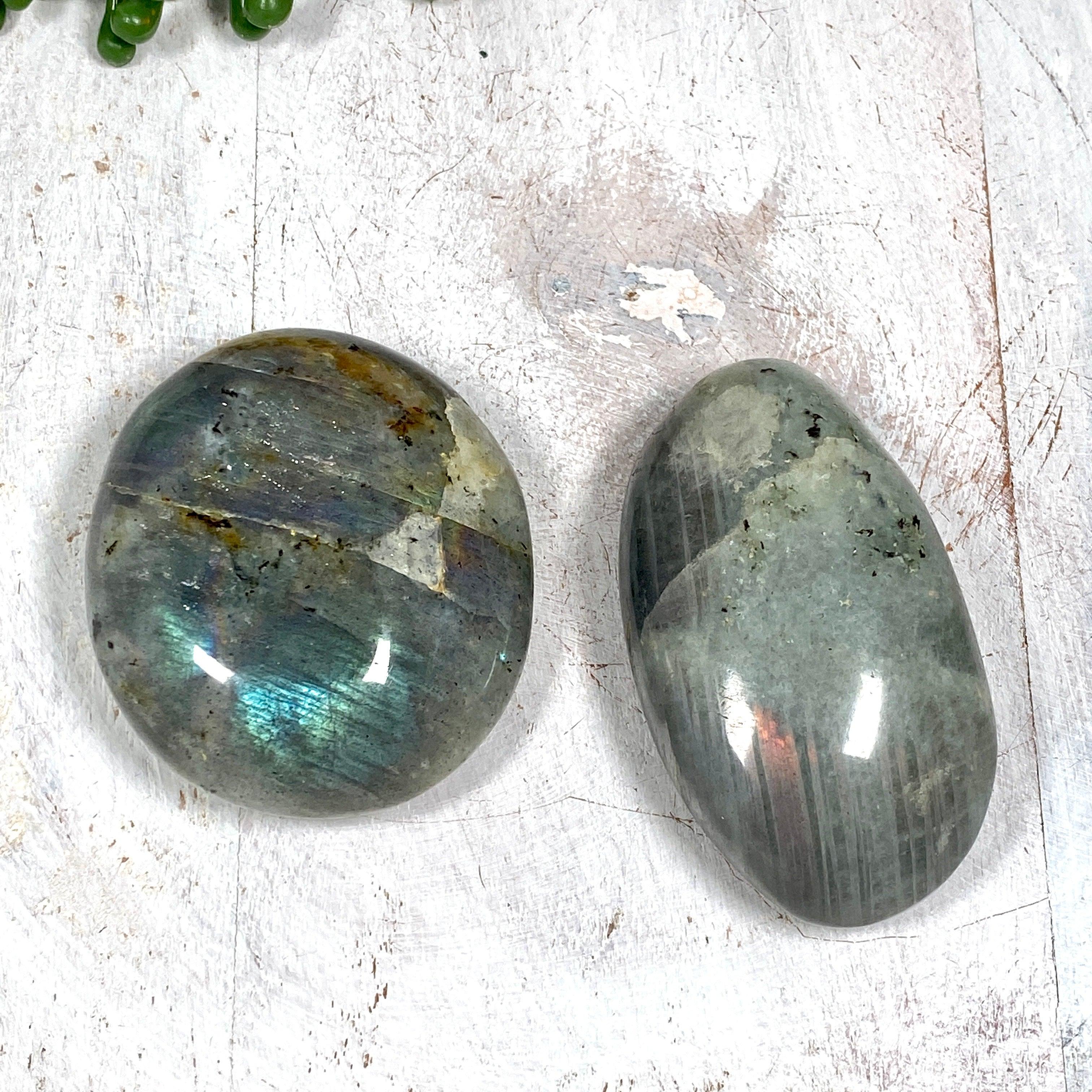 Natural Purple Labradorite Palm Stone - Healing Crystal for Meditation, Stress Relief & Energy Balancing - Perfect for Reiki, Yoga & Spiritual Practices