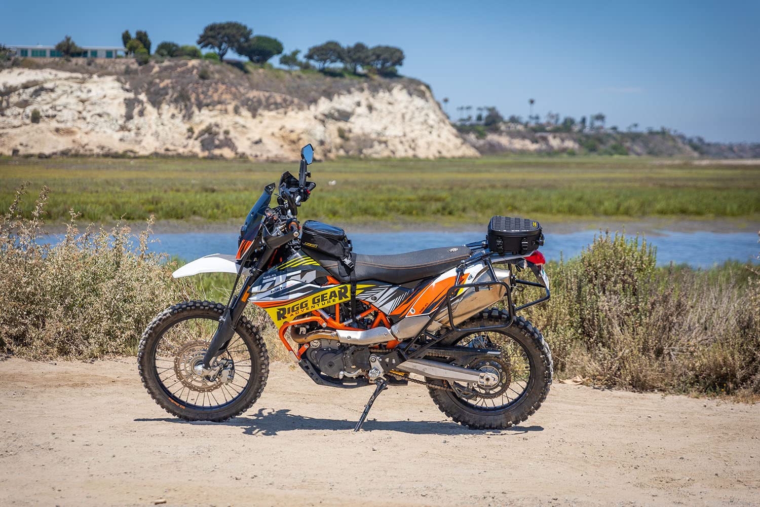 Nelson Rigg Trails End Motorcycle Tail Bag - Waterproof Durable Luggage for Bikes - Perfect for Commuting, Touring & Adventure Rides
