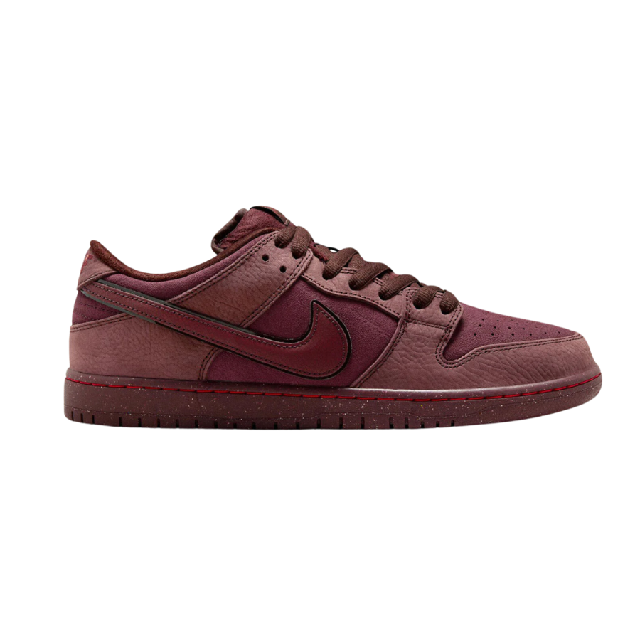 Nike SB Dunk Low Sneakers - Burgundy Crush, Dark Team Red, Earth Dark Pony, University Red - Perfect for Skateboarding, Streetwear Fashion & Casual Wear