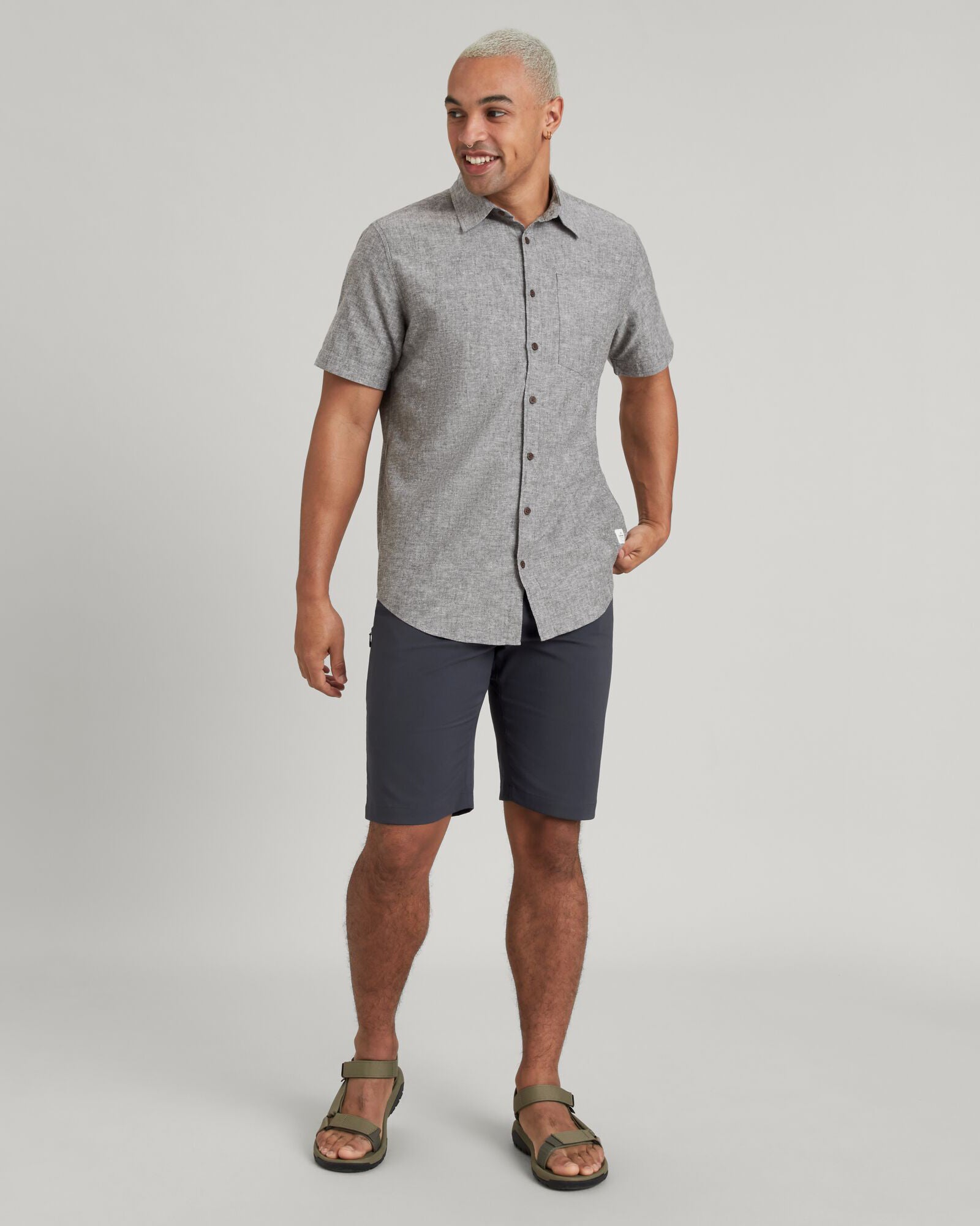 Men's Flaxton Short Sleeve Shirt - Stingray Chambray Casual Button Down Shirt for Summer | Office Wear & Outdoor Activities