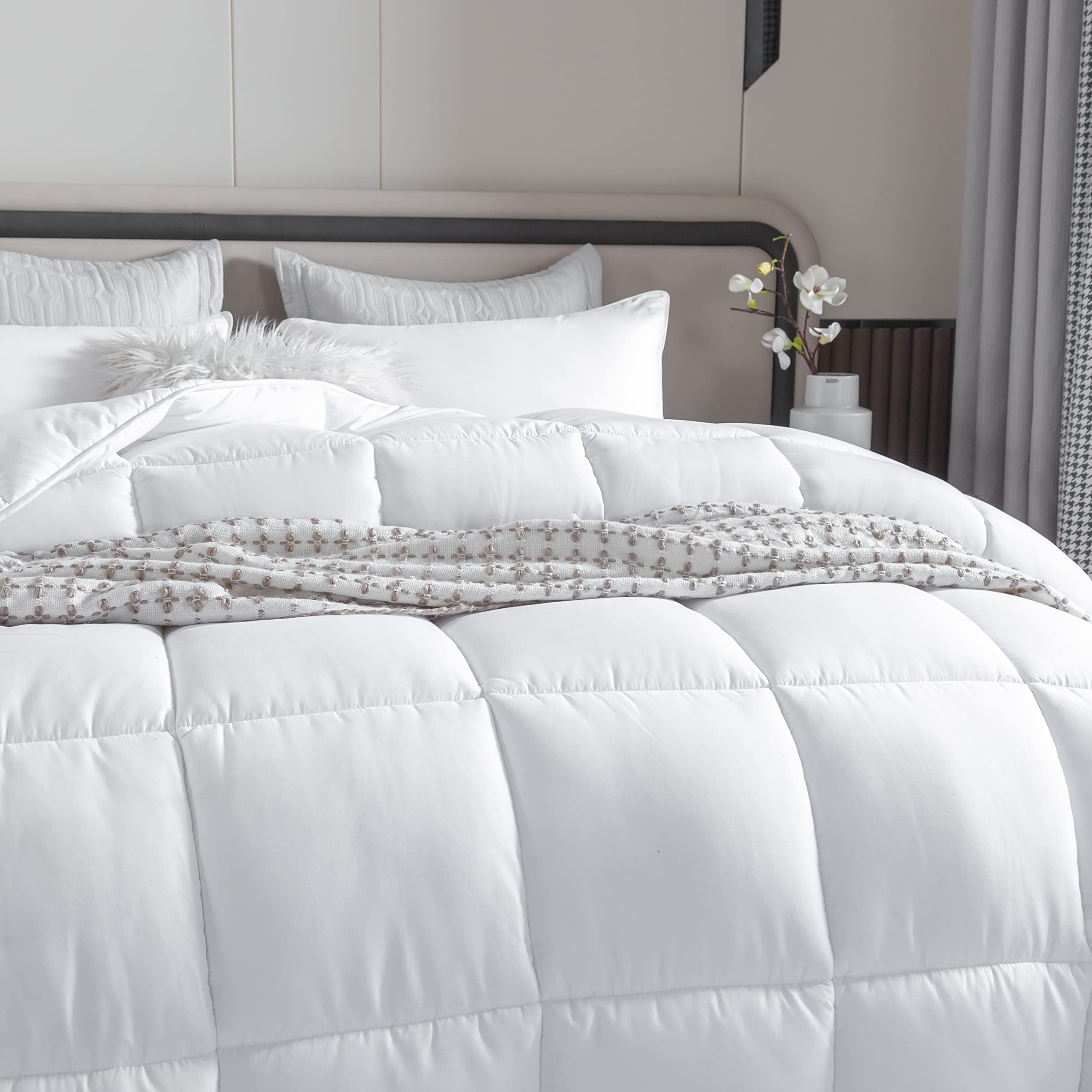 Extra Warm White Queen Size Down Alternative Comforter - Heavyweight All Season Fiberfill Duvet Insert 90x90 with Corner Tabs - Ultra Soft Brushed Microfiber Shell - Perfect for Winter Bedding & Cozy Home Decor