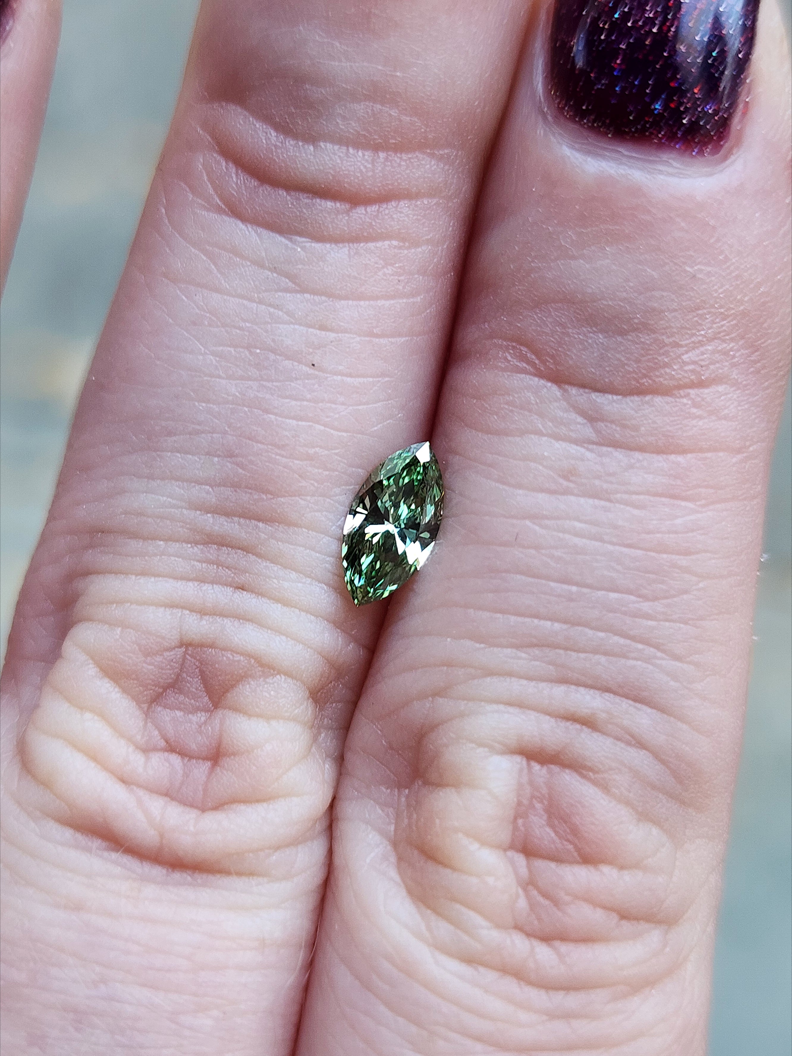 0.51ct Marquise Cut Lab-Created Fancy Green Diamond VS1 Clarity - Elegant Engagement Ring & Fine Jewelry for Special Occasions