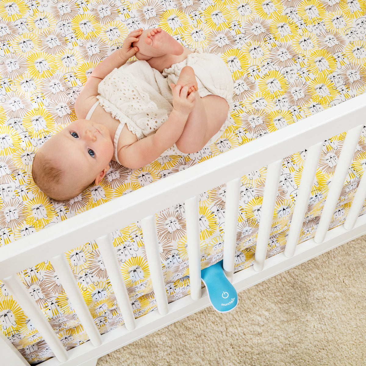 Munchkin LullaVibe Soothing Vibrating Pad for Babies - Helps Calm & Soothe Infant Sleep, Rechargeable Baby Mattress Vibrator for Cribs, Bassinets & Strollers - Perfect for Newborns & Colicky Babies