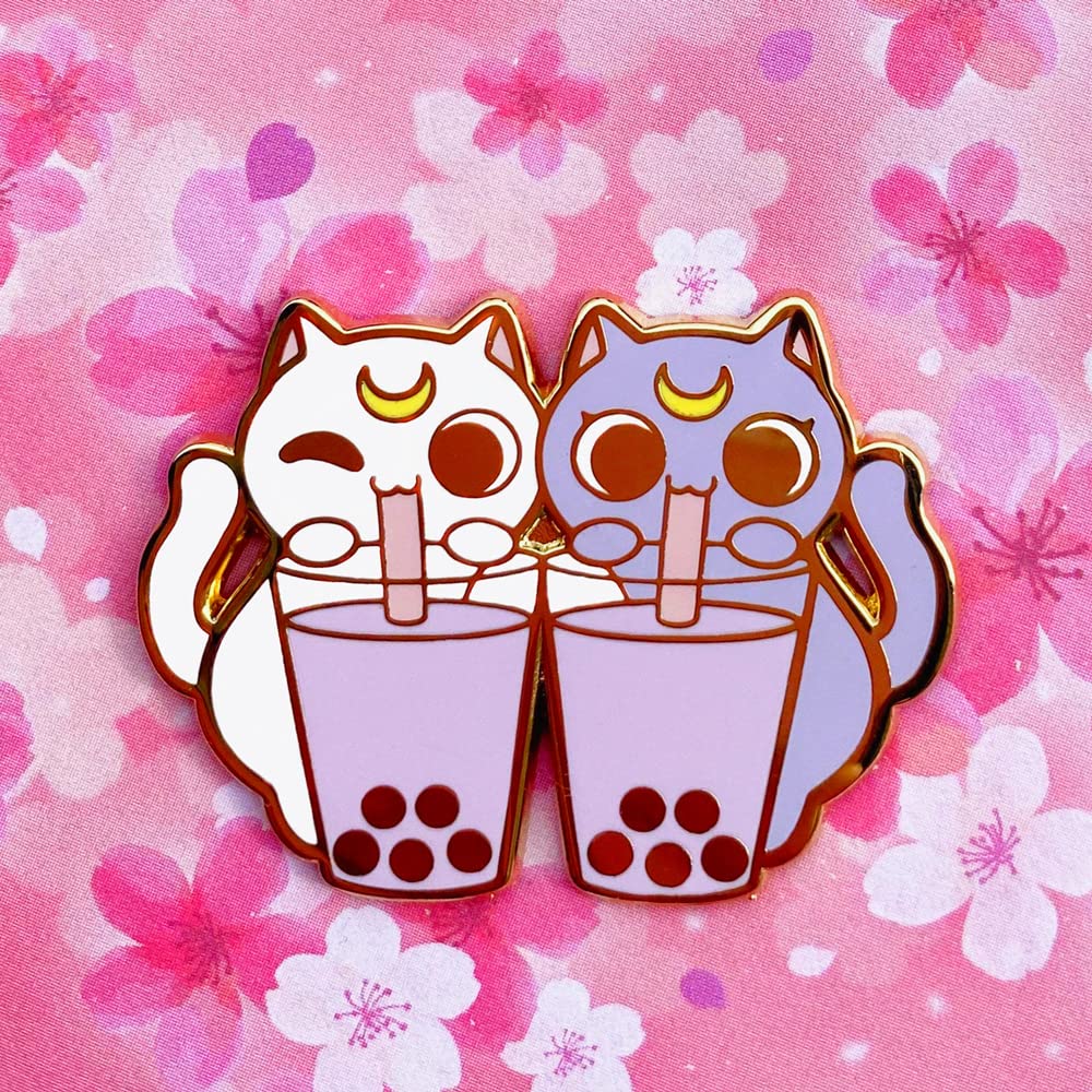 Kawaii Cat Drink Bubble Tea Hard Enamel Pin - Sailor Moon Luna & Artemis Brooch - Cute Cartoon Animal White Kitty Badge Jewelry Gift (1 Pcs) - Perfect for Anime Fans, Cosplay Accessories & Kawaii Fashion Collectors