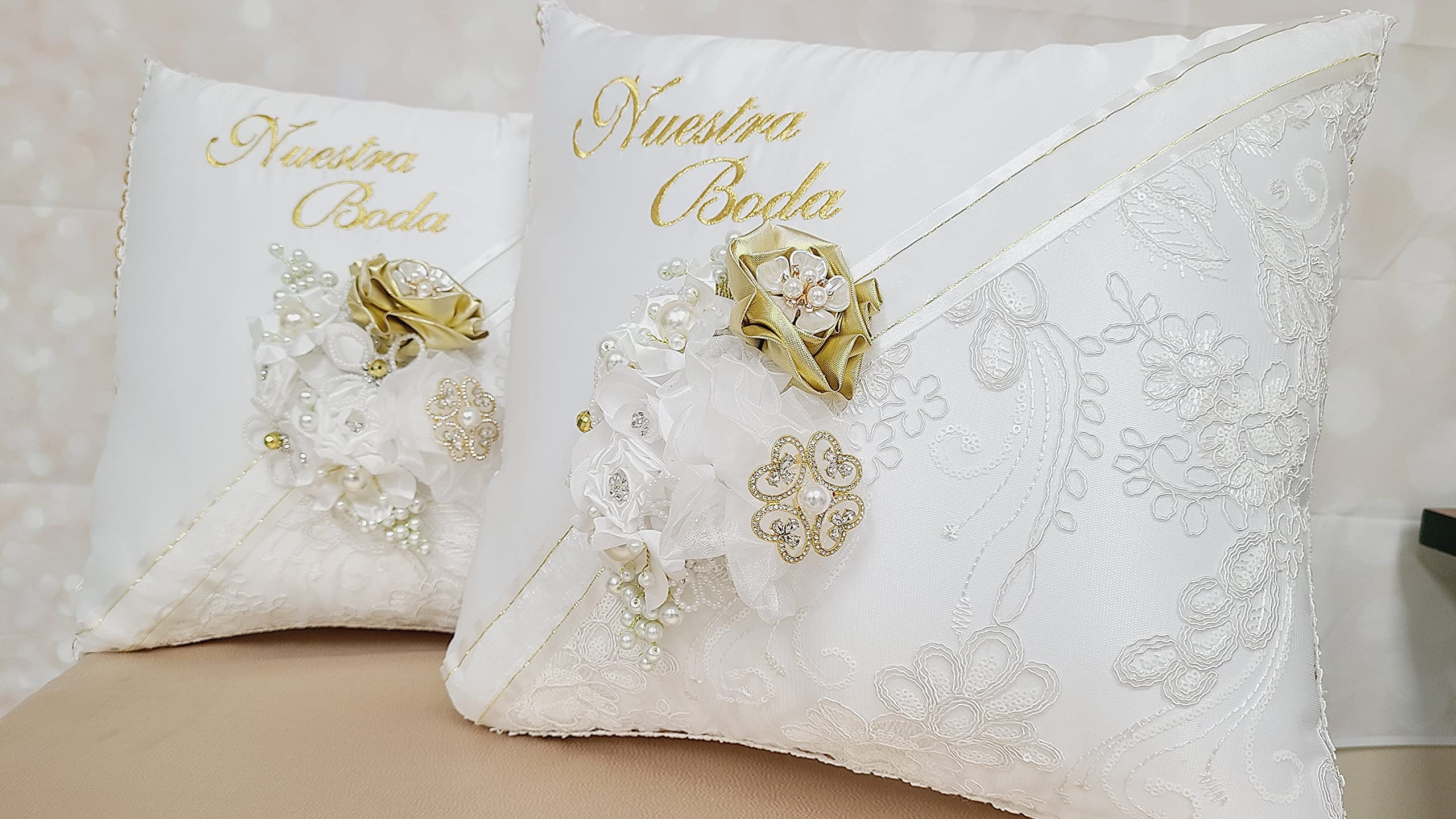 Elegant White Silver Wedding Kneeling Pillow Set - Perfect for Quinceañeras, Weddings & Special Ceremonies - Decorative Gift & Toasting Accessory for Bridal Decor
