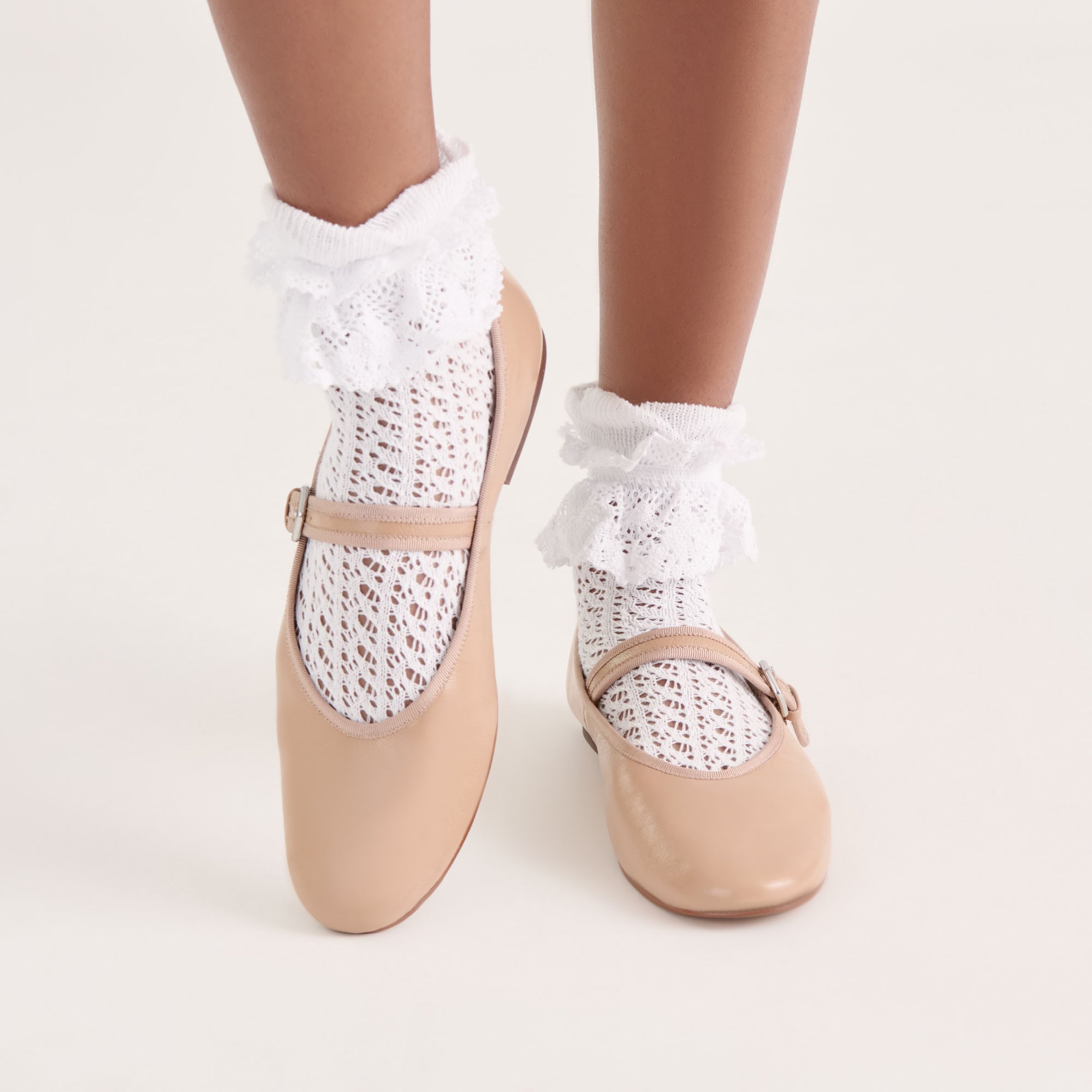 Whimsy Lace Anklet Socks for Women - Elegant White Ankle Socks with Delicate Lace Trim - Perfect for Casual Wear, Summer Outfits, and Bridal Accessories