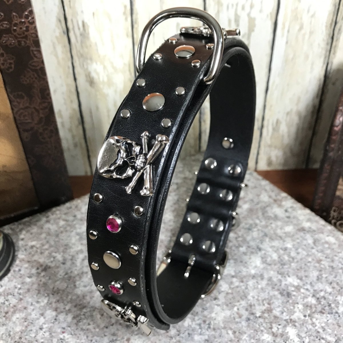 Premium Bellamy Leather Dog Collar - Adjustable & Durable Pet Collar for Small Medium Large Dogs - Perfect for Daily Walks, Training & Outdoor Adventures