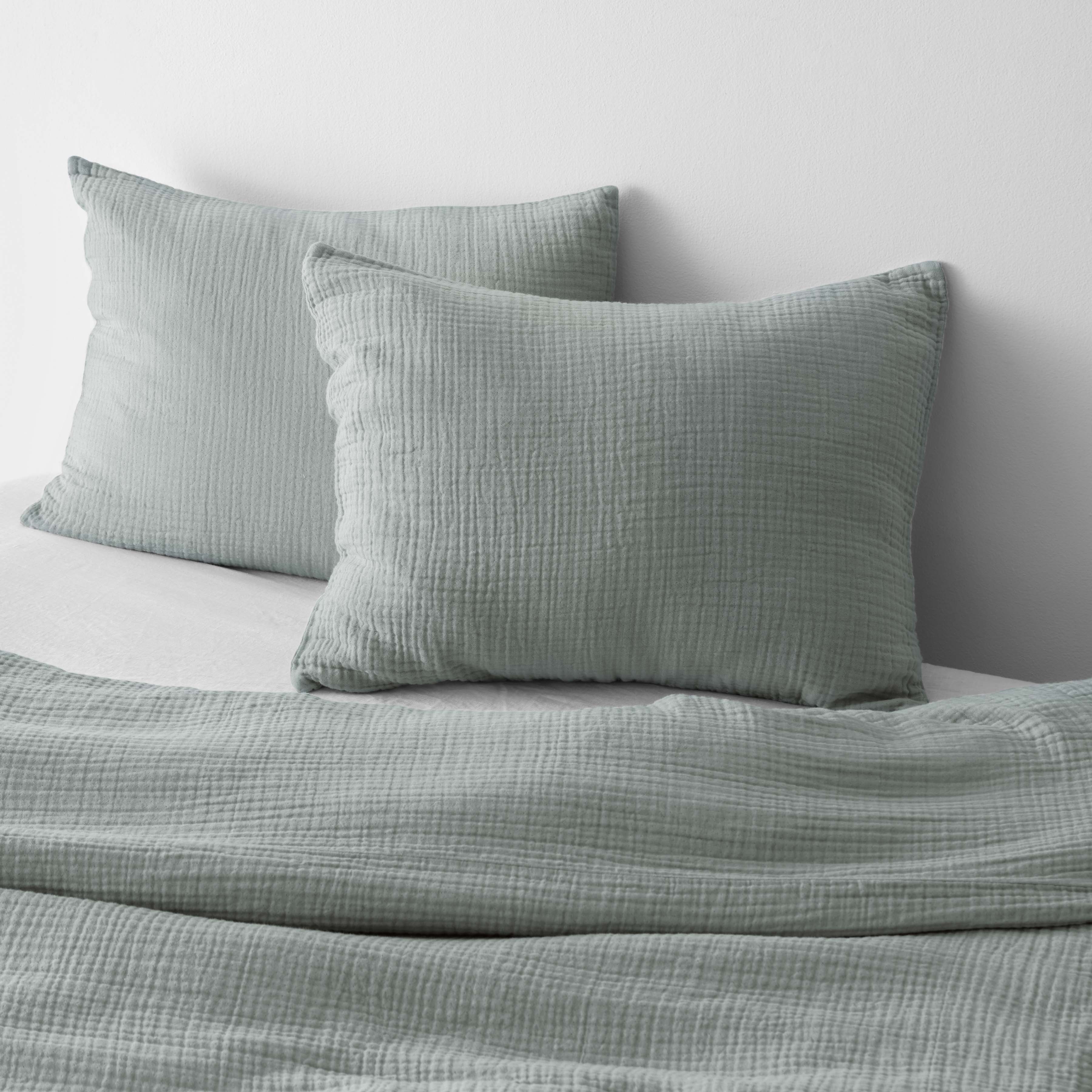 Organic Cotton Gauze Pillow Shams - Soft & Breathable Bedding for a Comfortable Sleep - Perfect for Home, Hotel, and Guest Room Decor