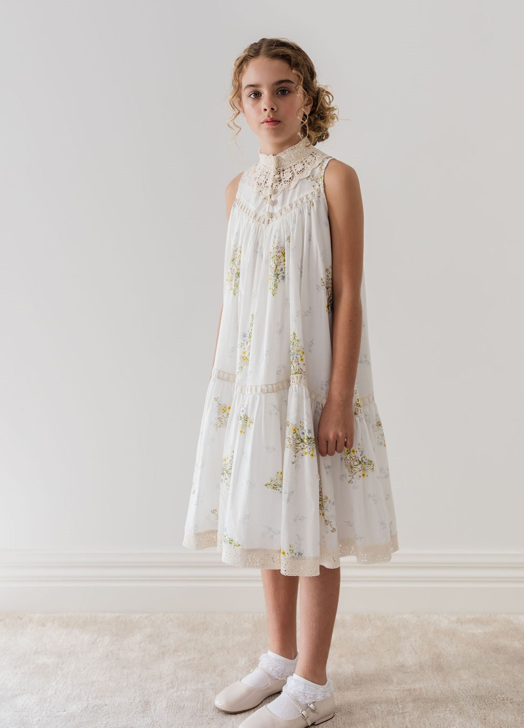 Petite Amalie Doily Applique Voile Sleeveless Spring Meadow Print Dress - Floral Summer Dress for Women, Perfect for Garden Parties & Beach Vacations