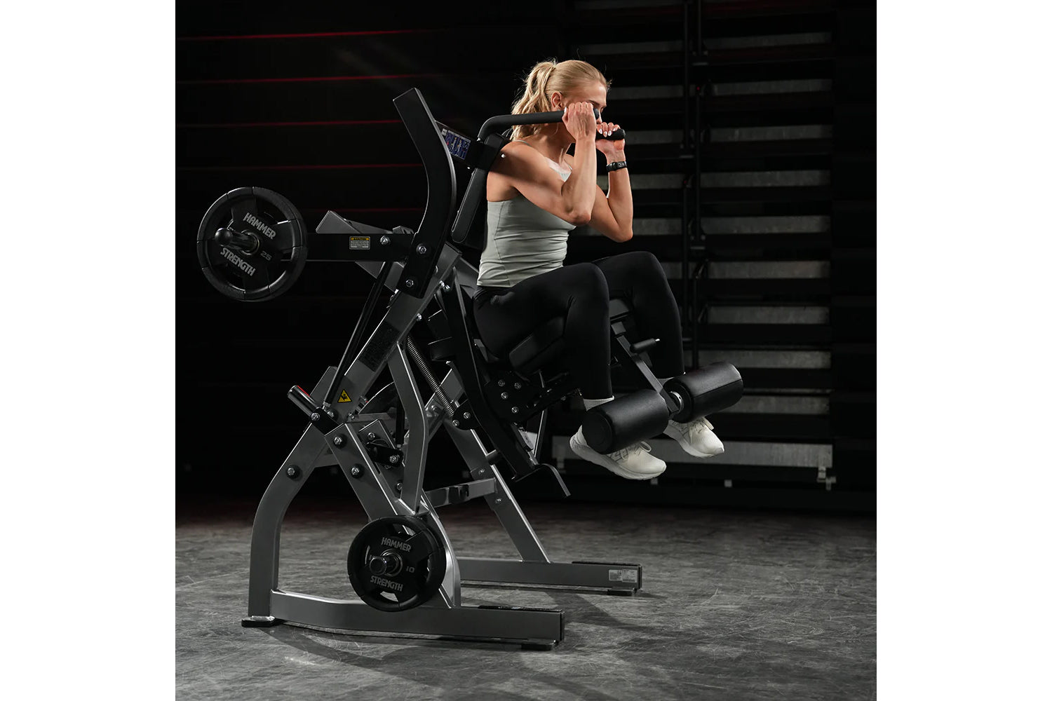 Hammer Strength Plate Loaded Abdominal Oblique Crunch Machine - Gym Equipment for Core Workouts & Strength Training - Perfect for Home & Commercial Fitness Centers