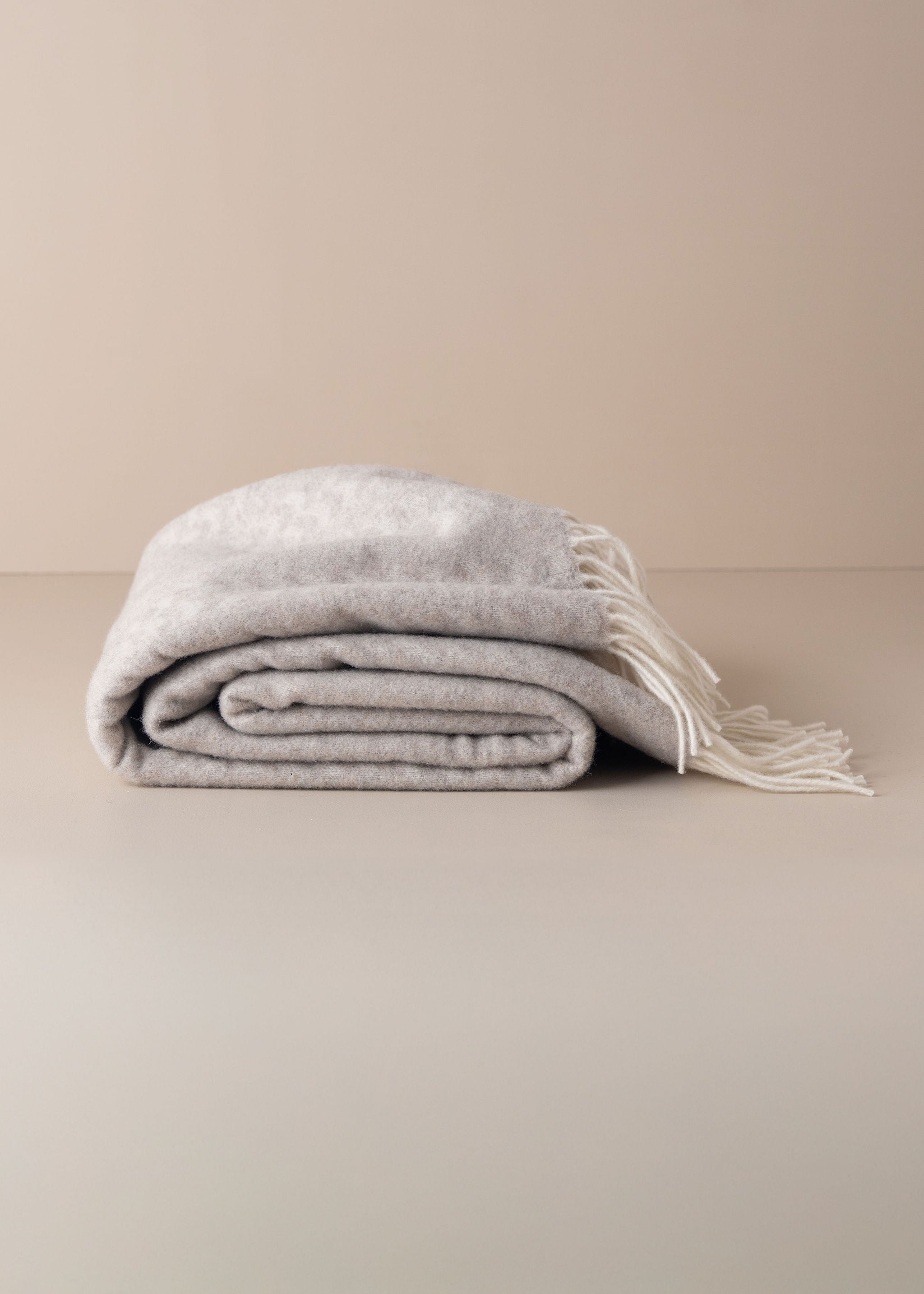 Luxury Cashmere Wool Throw Blanket - Soft & Warm Clay Color for Cozy Home Decor, Living Room, Bedroom & Gift Giving