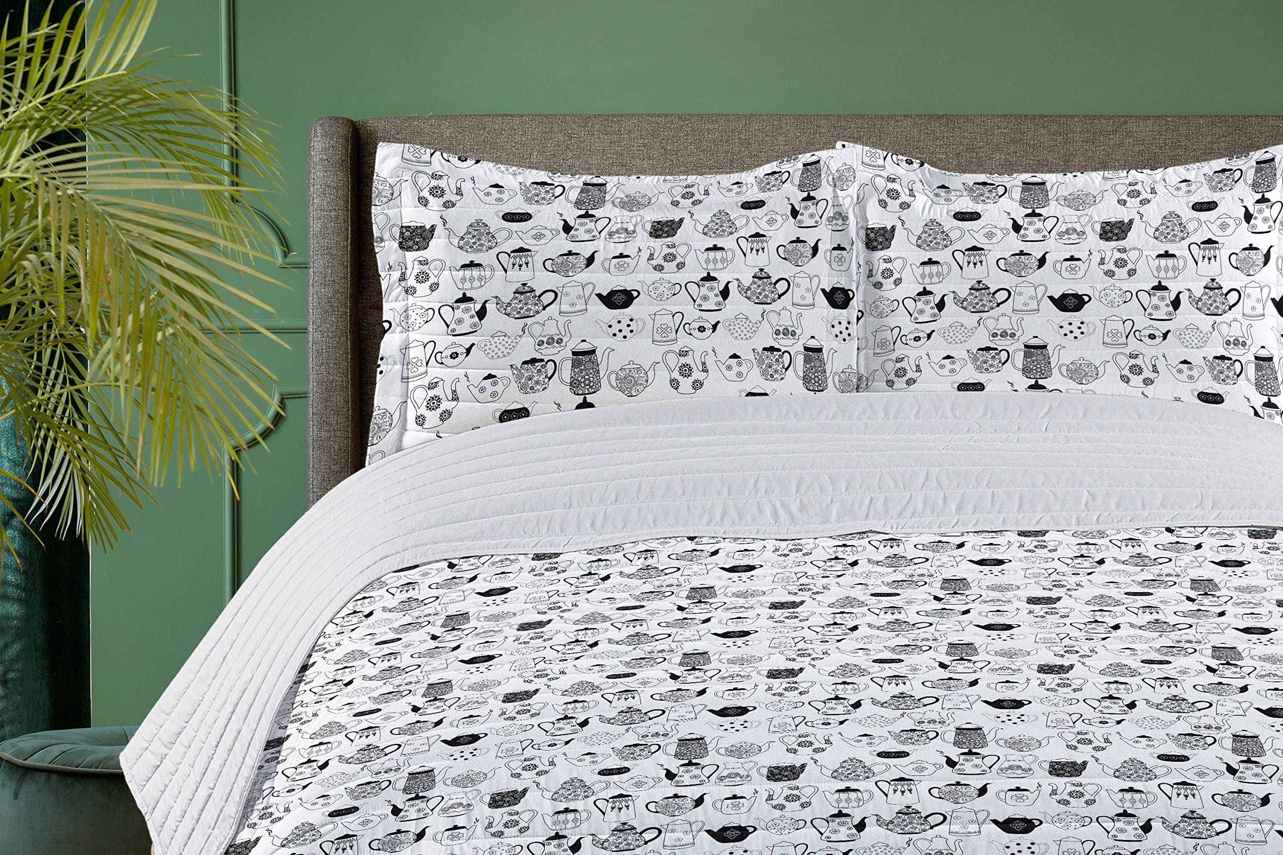 Ambesonne Tea Party Microfiber Bedspread Set - Floral Cup Design Black & White Queen Size Bedding with Pillow Shams & Comforter | Soft Durable Microfiber for Bedroom Decor, Tea-Themed Home Accent