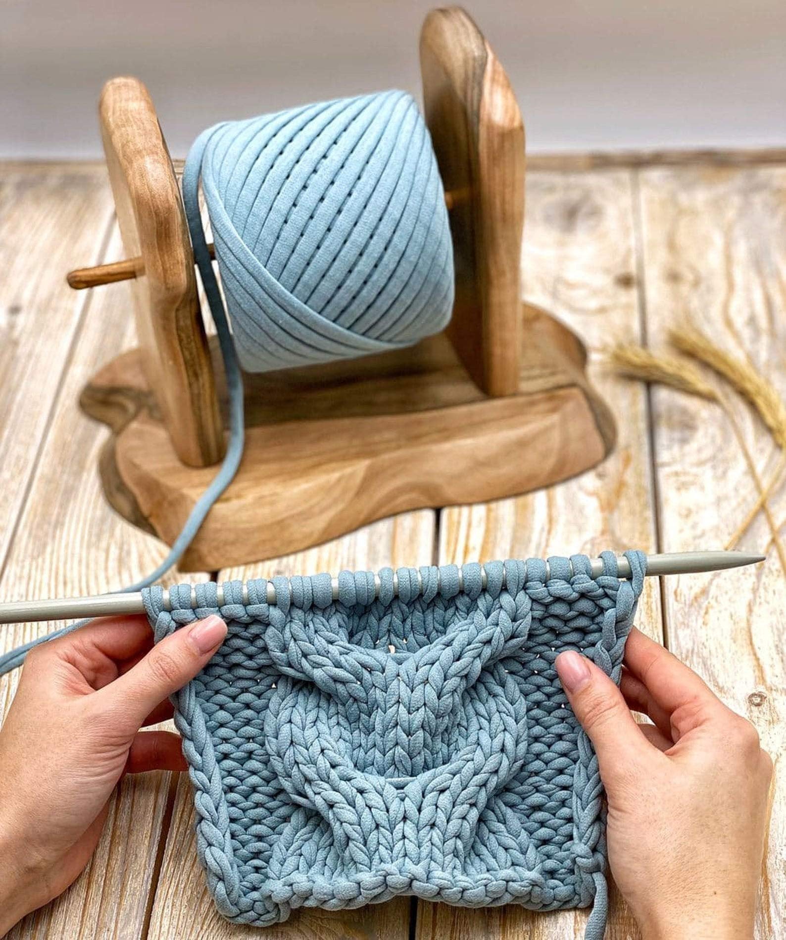 Premium Cotton T-Shirt Yarn - 110 Yards (100 Meters) - Smoky Gray Ribbon Yarn for Knitting & Crocheting - 5-7mm Thickness - Perfect for DIY Home Decor, Blankets & Scarves