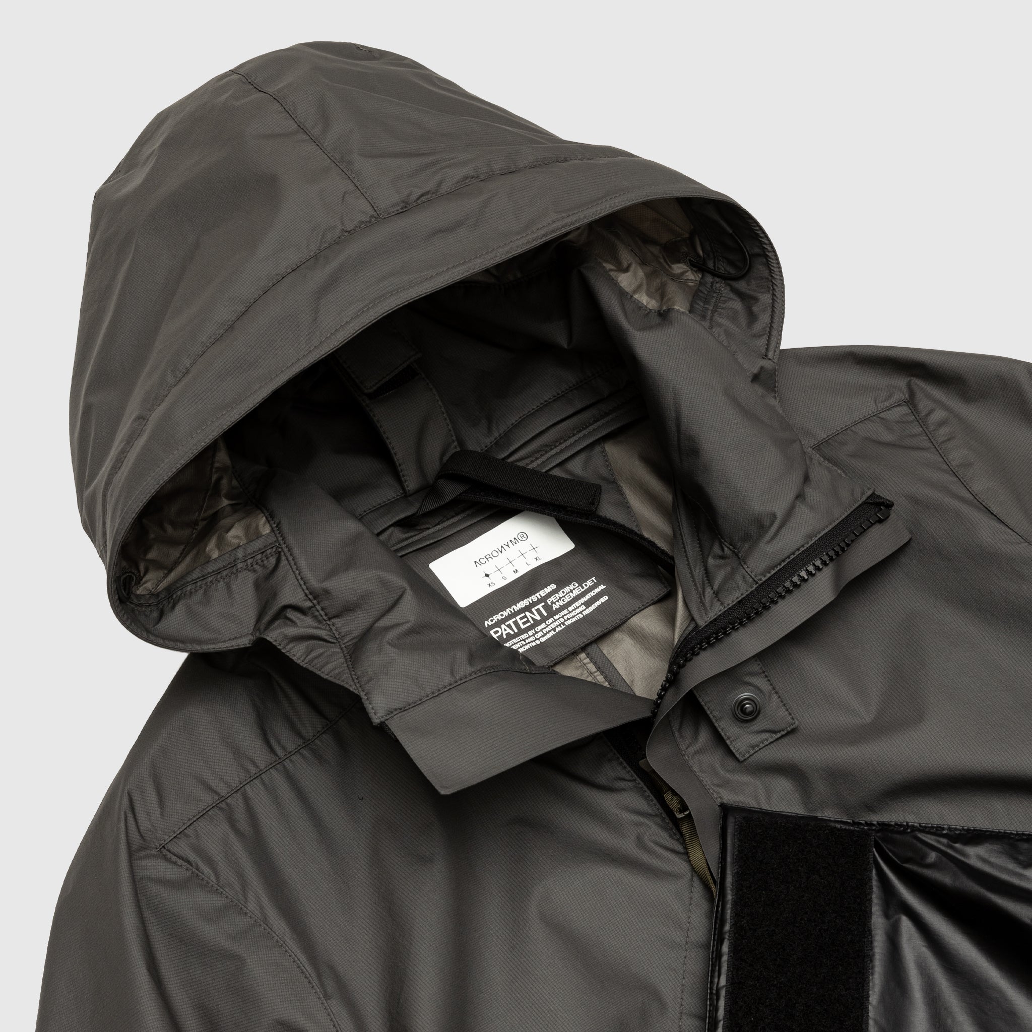 J36 WS Windstopper® Interops Jacket - Lightweight Windproof & Water-Resistant Outdoor Jacket for Hiking, Running & Cycling