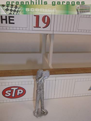 Scalextric Carrera 1:32 Scale Unpainted Standing Spectator Figure - Greenhills F417 - Perfect for Model Racing Dioramas and Collectors Displays