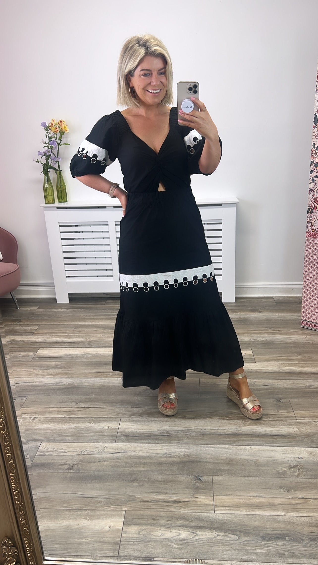 MOMO Women's Casual Dress - Black & White Flowy Summer Dress for Outdoor, Party & Vacation Wear