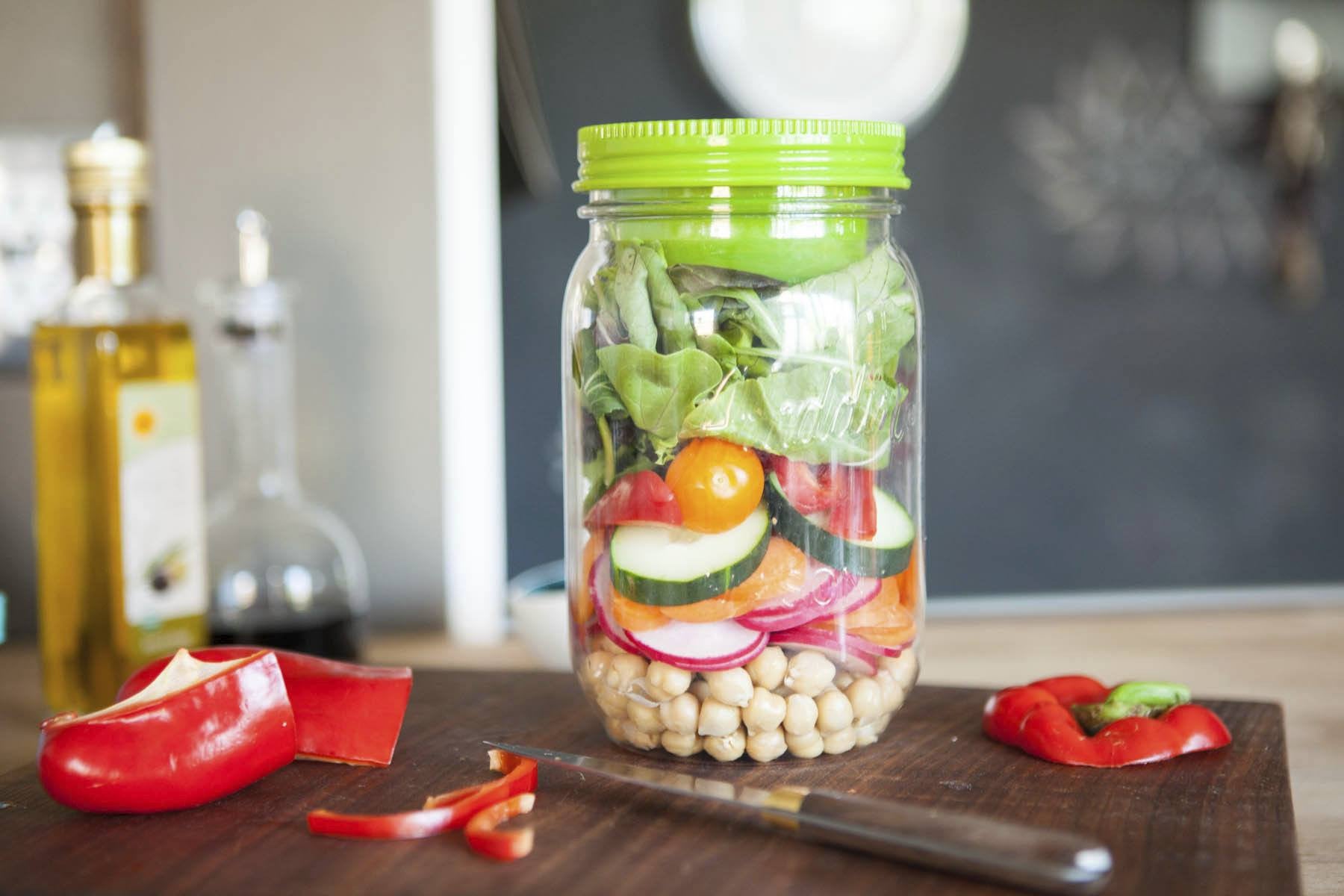 Aladdin Classic Mason Salad Jar with Sauce Holder 34oz (946mL) - Perfect for Meal Prep, Office Lunches & Healthy Eating - BPA-Free Leakproof Glass Container