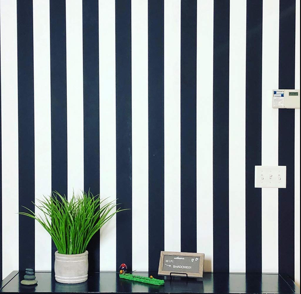 Redodeco White & Black Striped Peel & Stick Wallpaper - Self-Adhesive Vinyl for Tables, Cabinets, Dressers, Drawers, Doors & Wardrobes - 17.7 x 118 Inches - Easy DIY Home Decor for Kitchen, Bedroom & Office