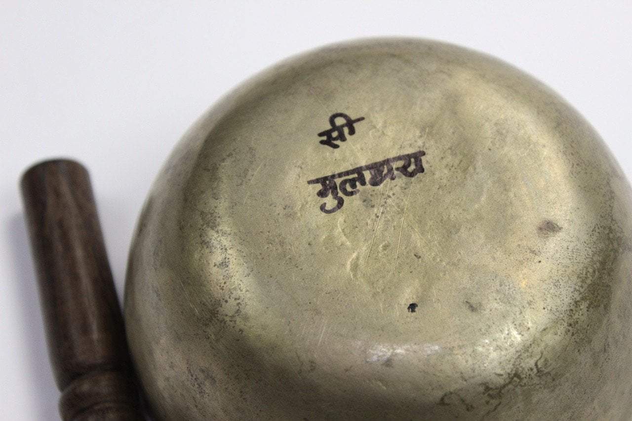 5 Inch Throat Chakra Singing Bowl - 842Hz Healing Sound Therapy for Meditation, Yoga & Stress Relief - Perfect for Energy Cleansing & Spiritual Balance