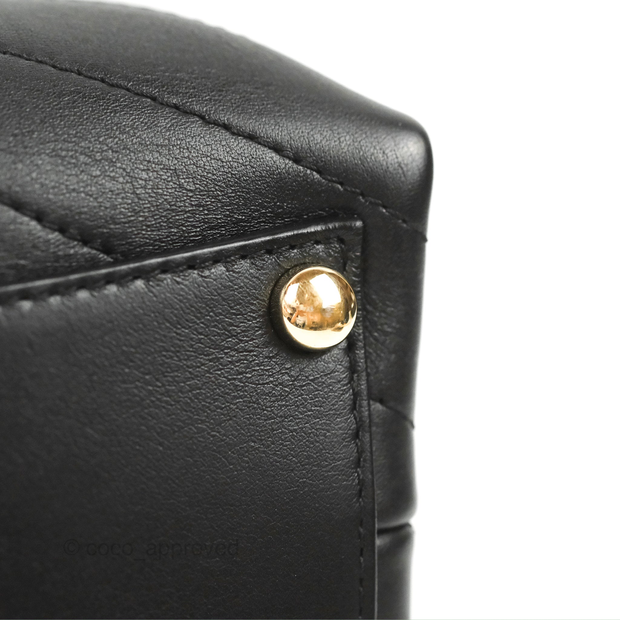Chanel Chevron Stitched Coco Flap Bag in Black Calfskin with Gold Hardware - Luxury Crossbody Purse for Women, Perfect for Evening Events & Date Nights