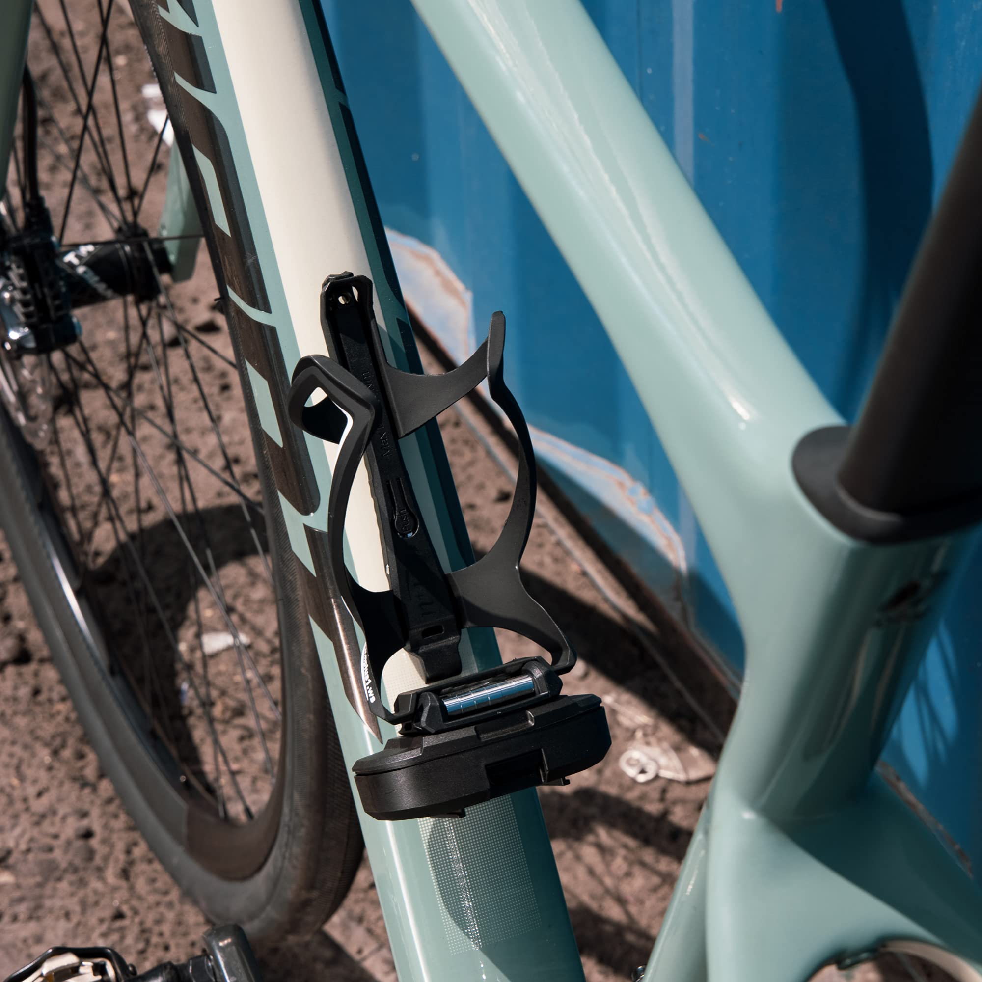 Bicycle Water Bottle Holder with Built-in Repair Tool Kit - Includes Inner Tube Patch, Tire Levers & Screwdriver | Portable Bike Accessories for Road & Mountain Bikes | Perfect for Cycling, Commuting & Outdoor Adventures