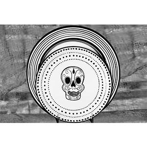 2-Piece White & Black Day of the Dead Plate Set - Perfect for Halloween Decorations, Themed Parties & Mexican Celebrations